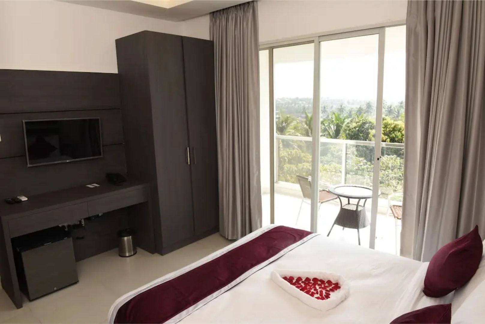 Treehouse Alchemy Creek Goa