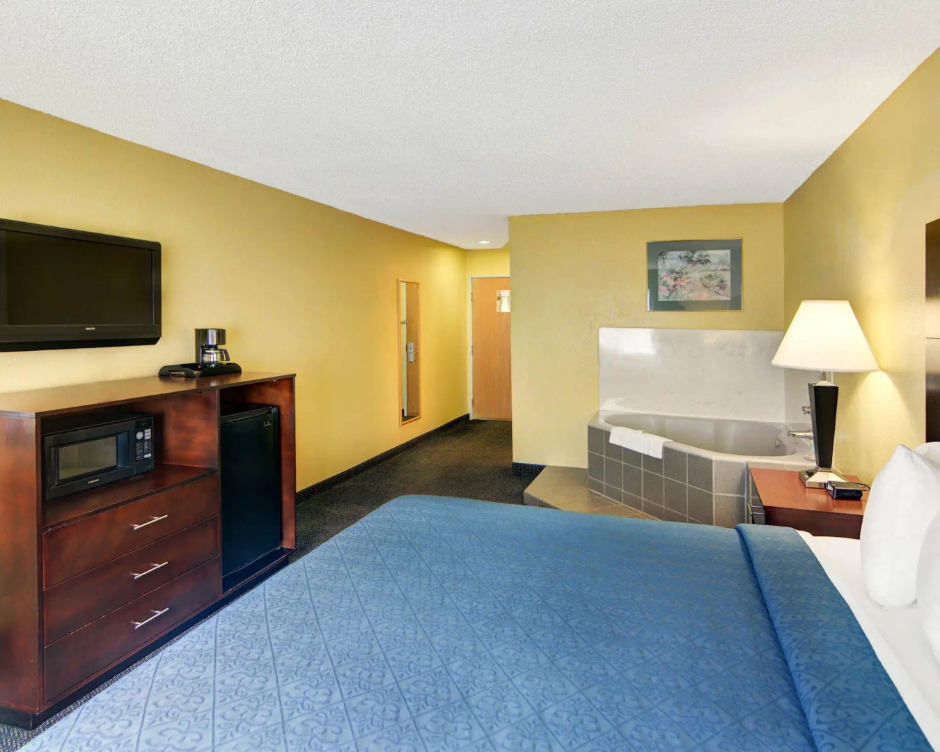 Quality Inn & Suites Grand Prairie South