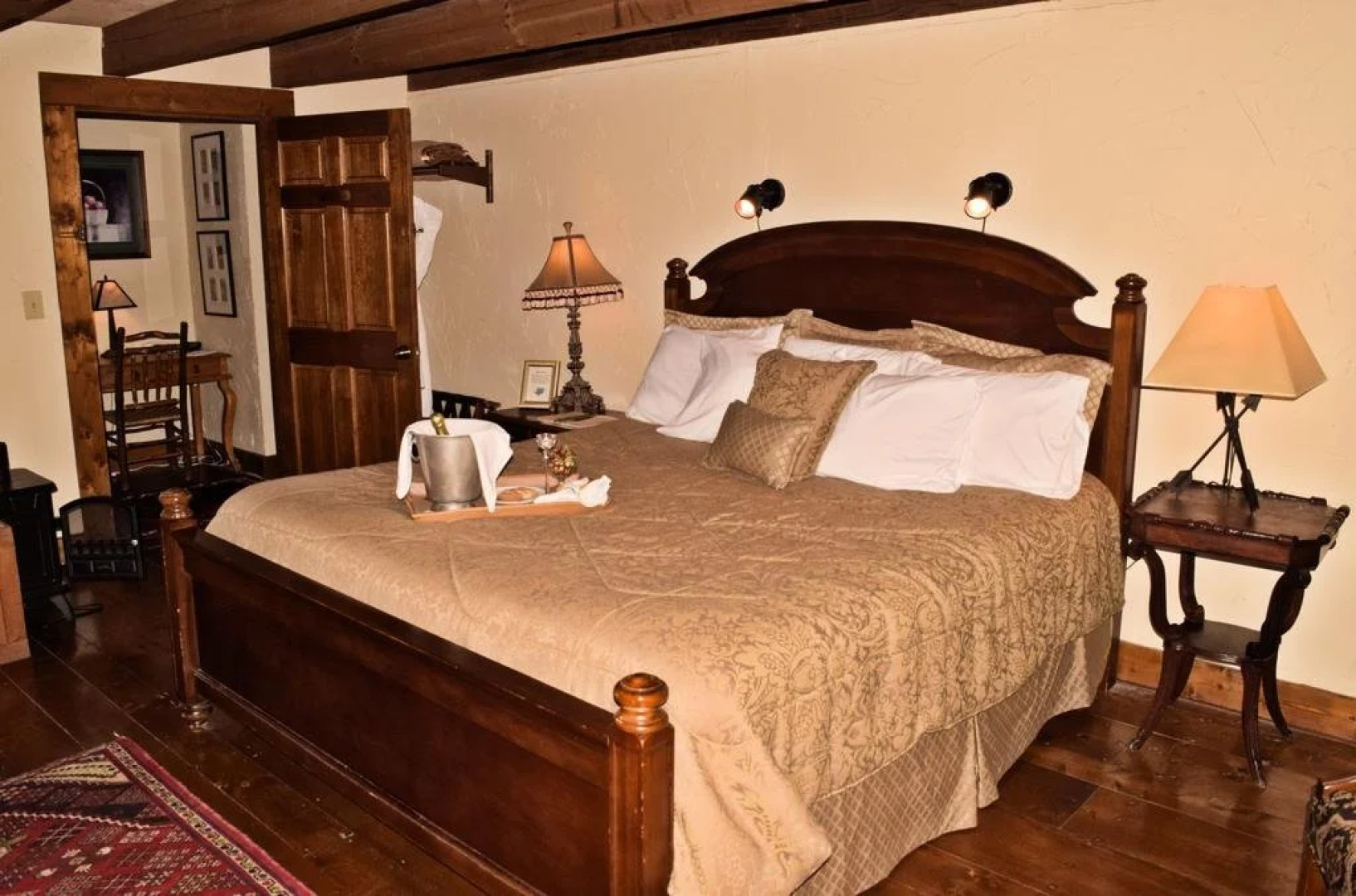 The Overlook Inn Bed and Breakfast