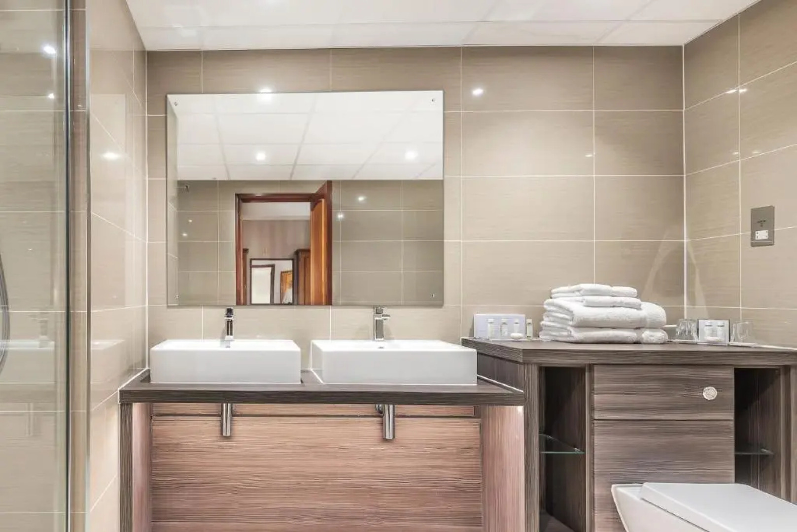 The Coppid Beech Hotel