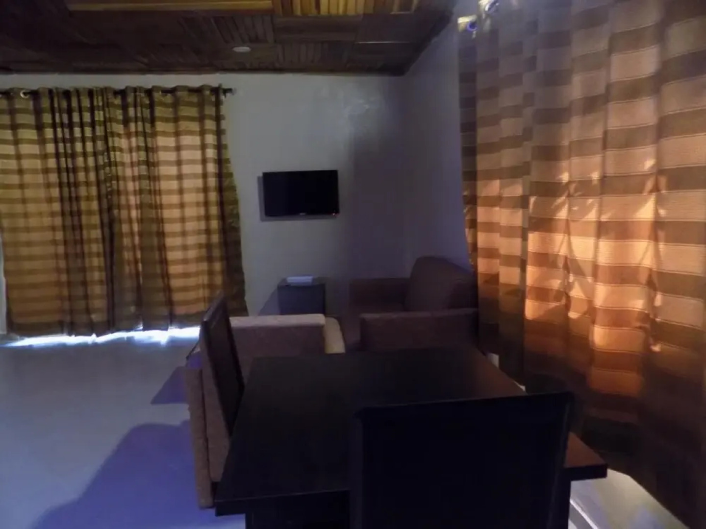 Posh Apartments Bussiness Hotel