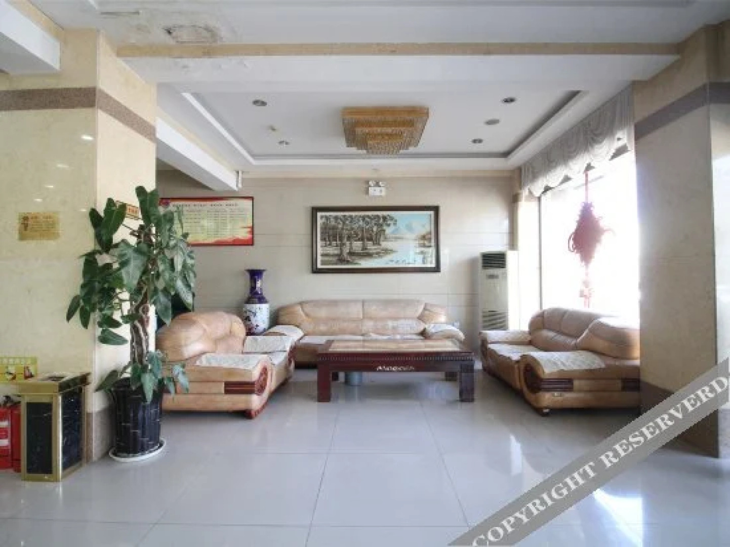 Shidai Holiday Hotel