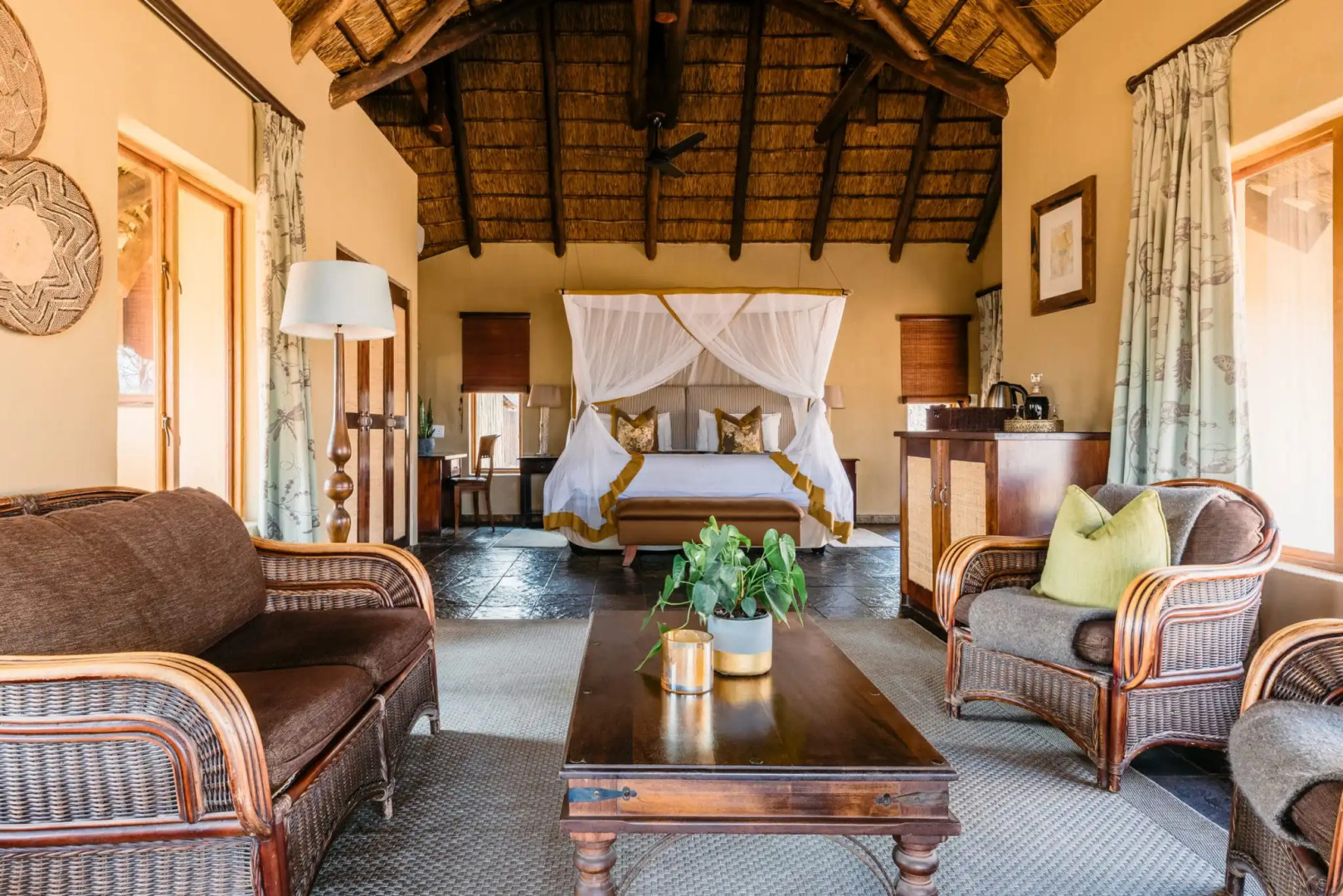Thornybush Jackalberry Lodge