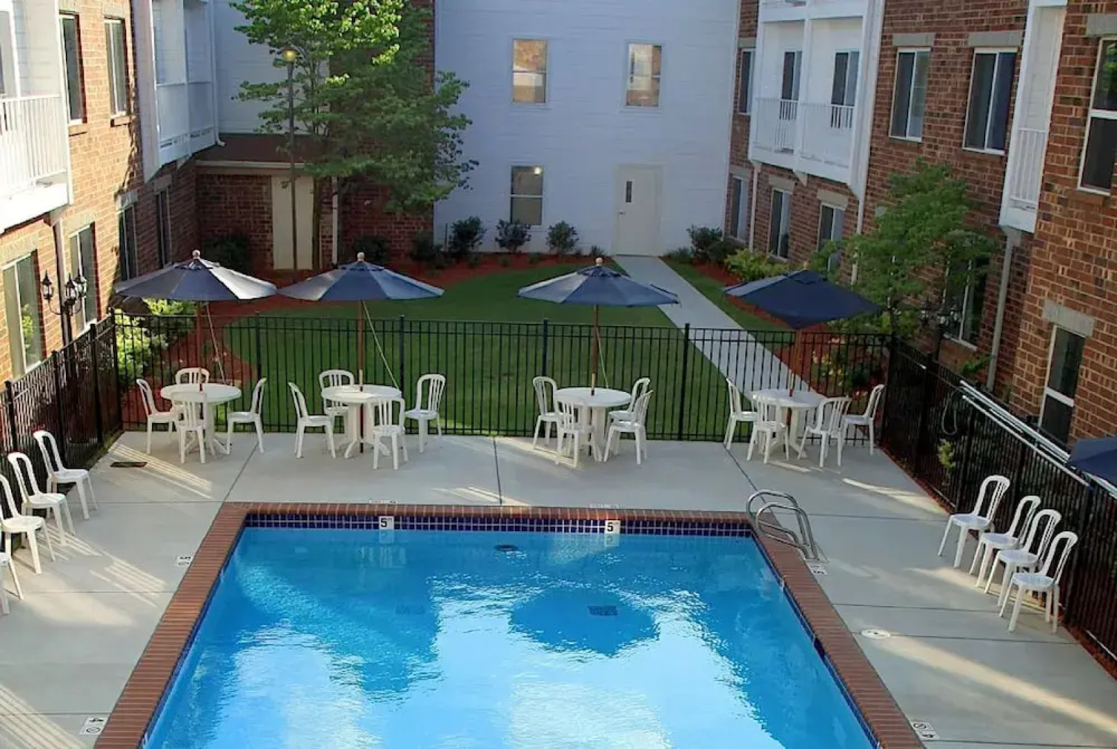 The Congress Hotel and Suites Norcross