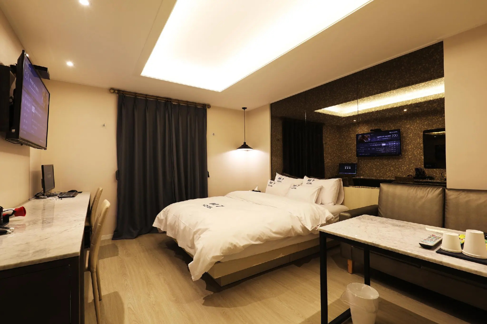 M7 Hotel