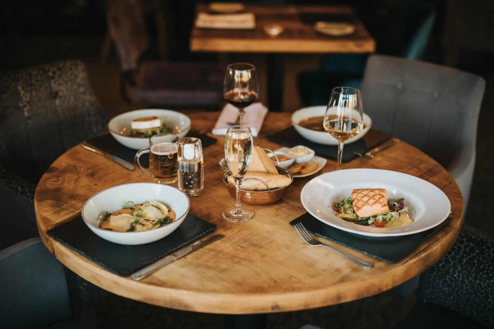 Hall Farm Hotel & Restaurant