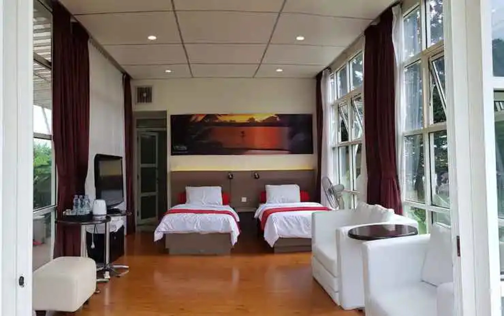 Bukit Cikahuripan Resort