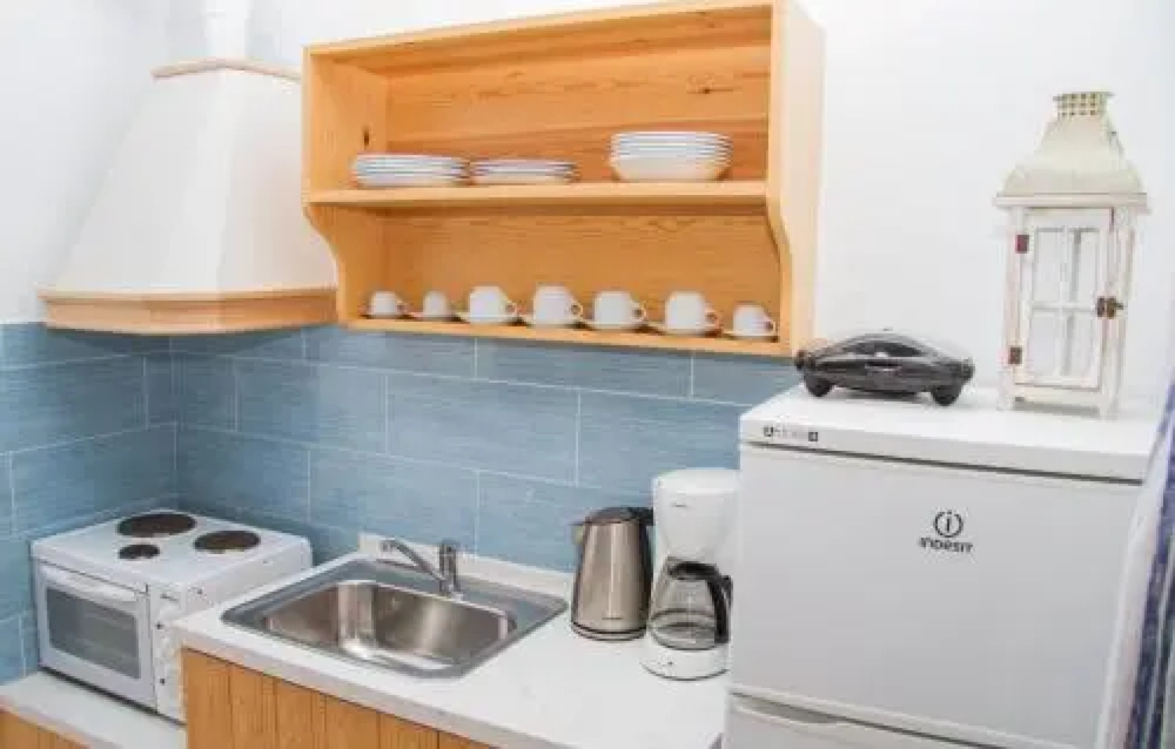 Zorbas Hotel And Apartments