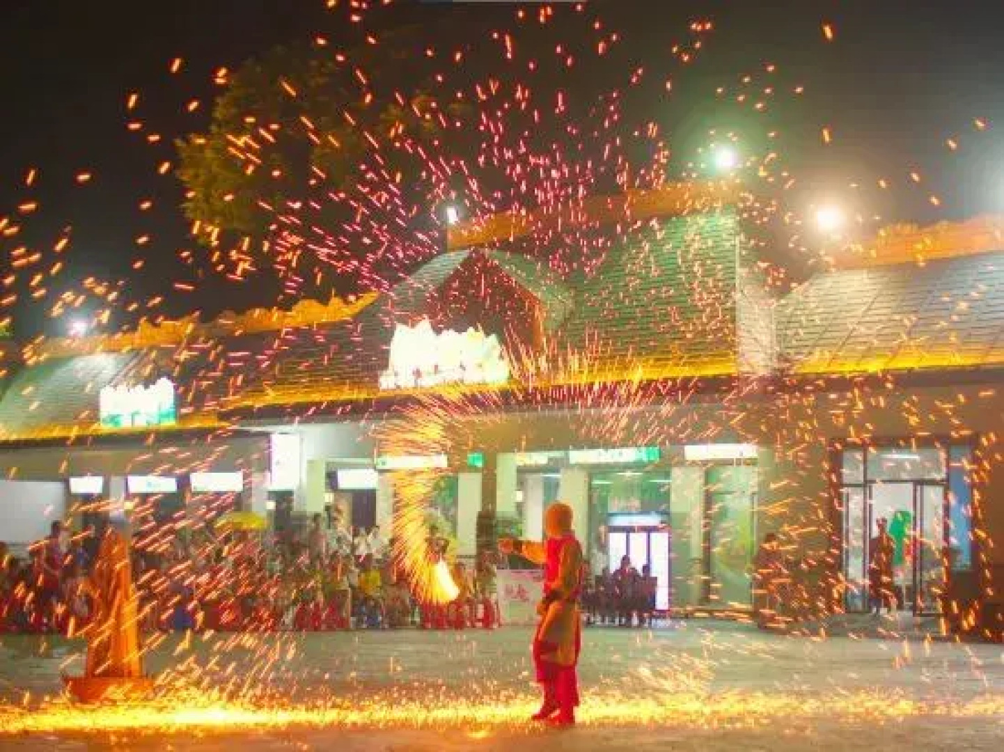 Shampoola Hotspring Hotel