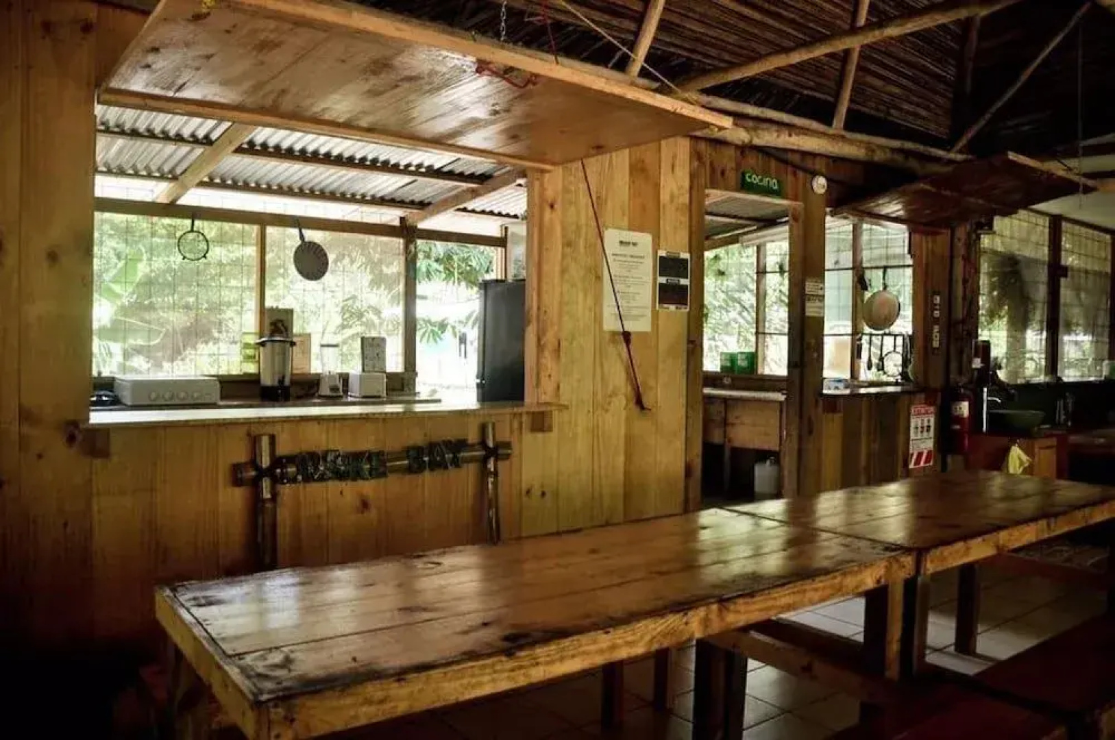 Drake Bay Backpackers