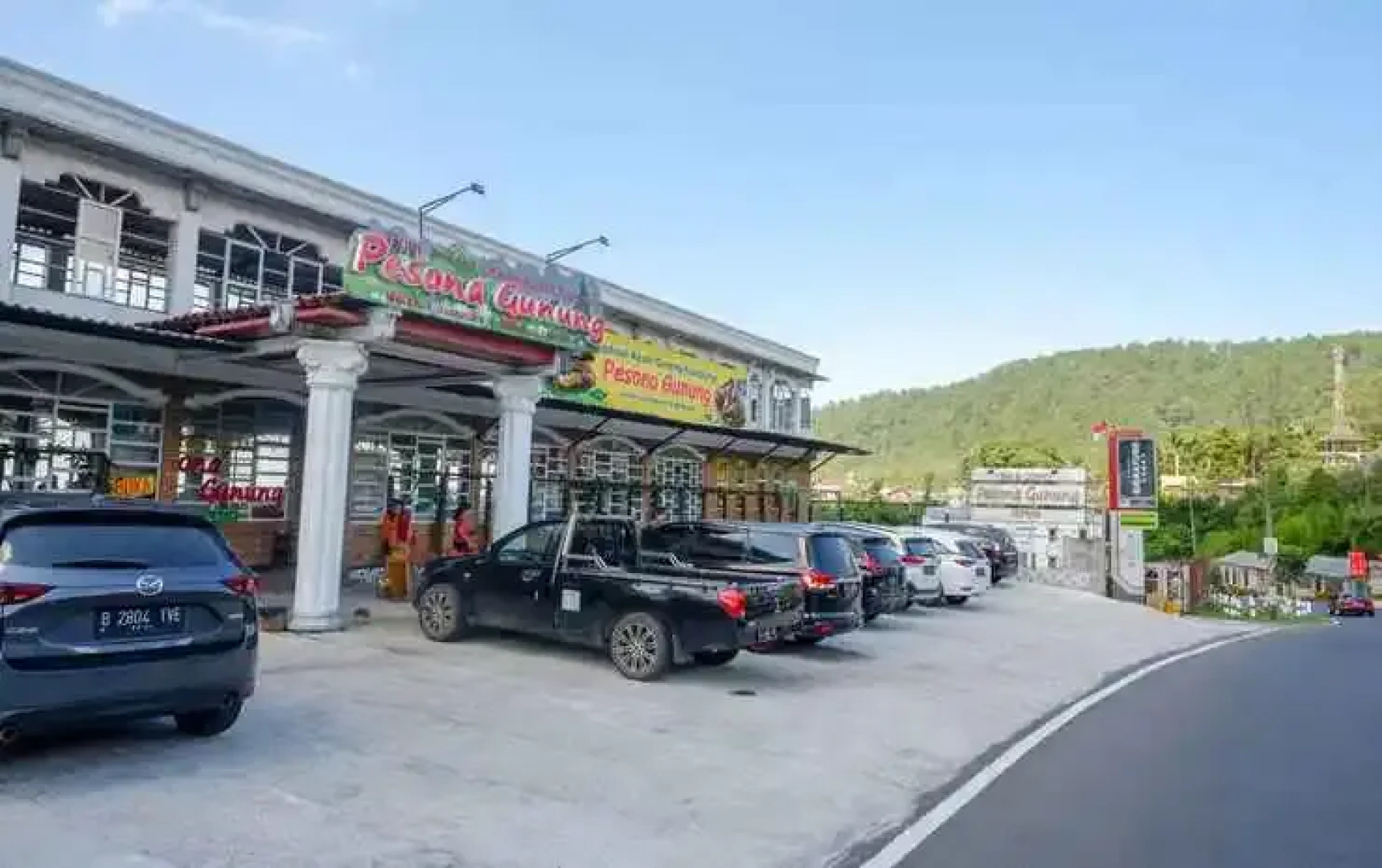 Urbanview Hotel Mountain Palace Kopeng