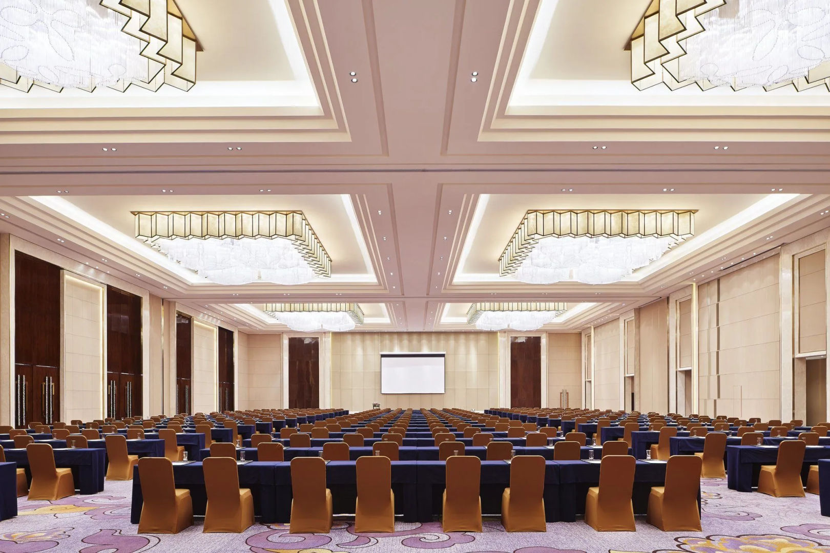 Sheraton Harbin Xiangfang Hotel