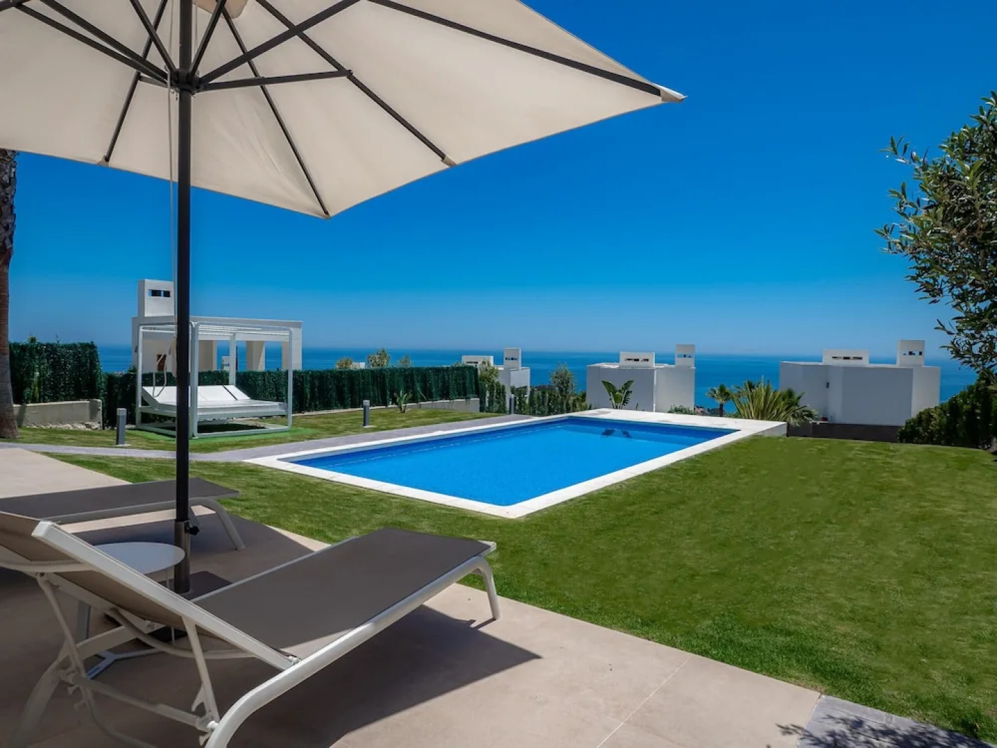 Bahia de las Rocas 2254