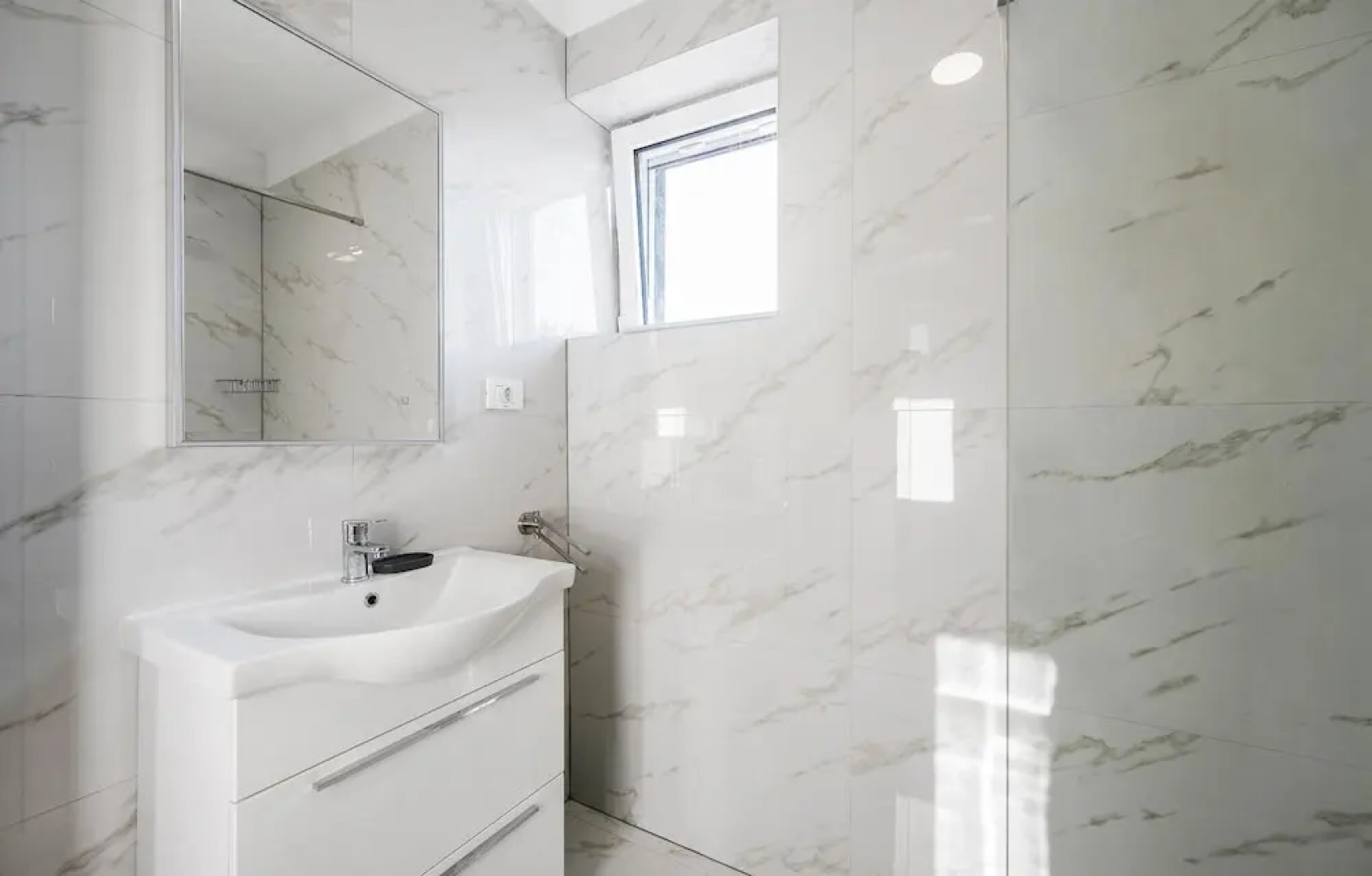 Nice Home in Sibenik With 4 Bedrooms, Wifi and Outdoor Swimming Pool