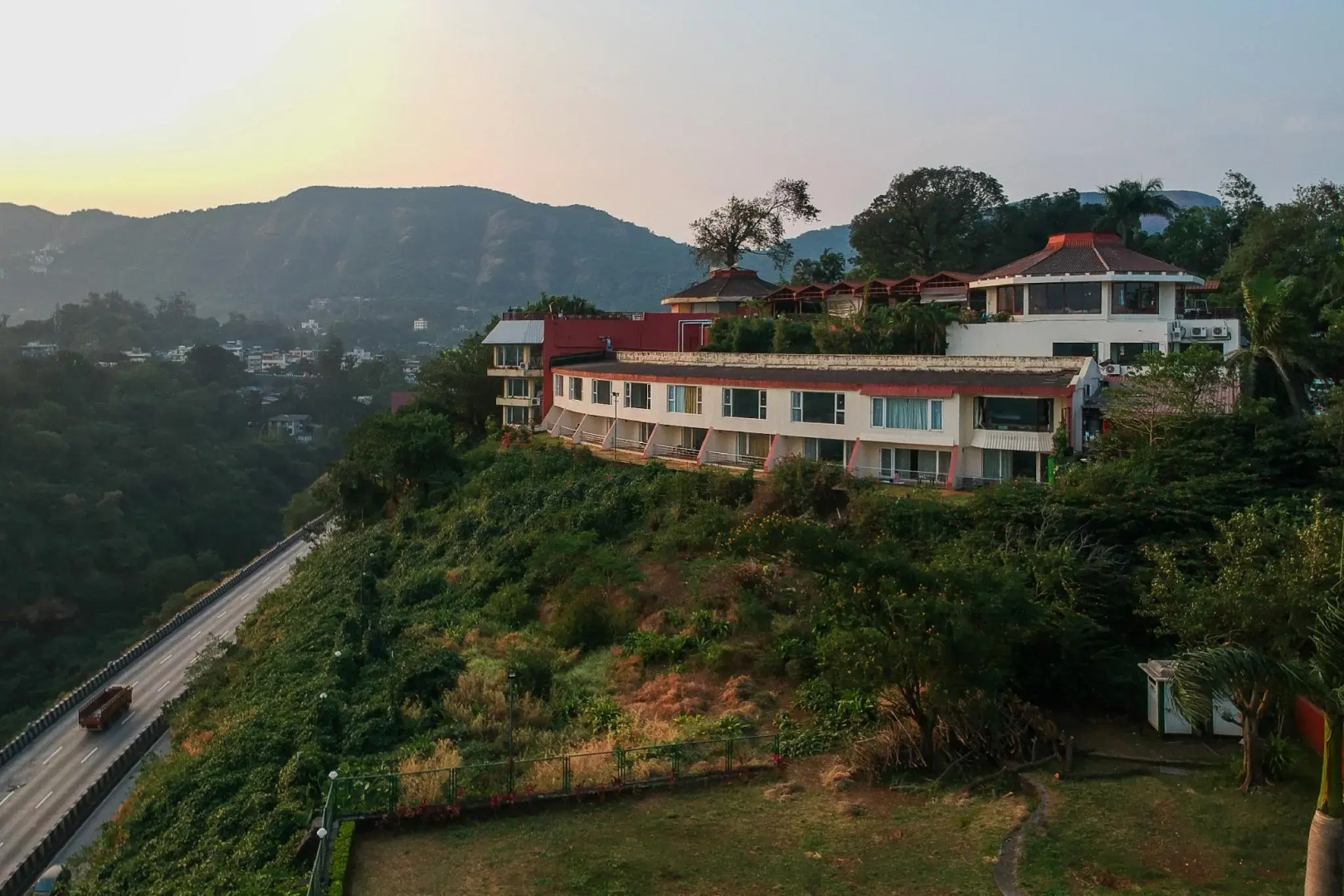 Athiva Resort & Spa, Khandala
