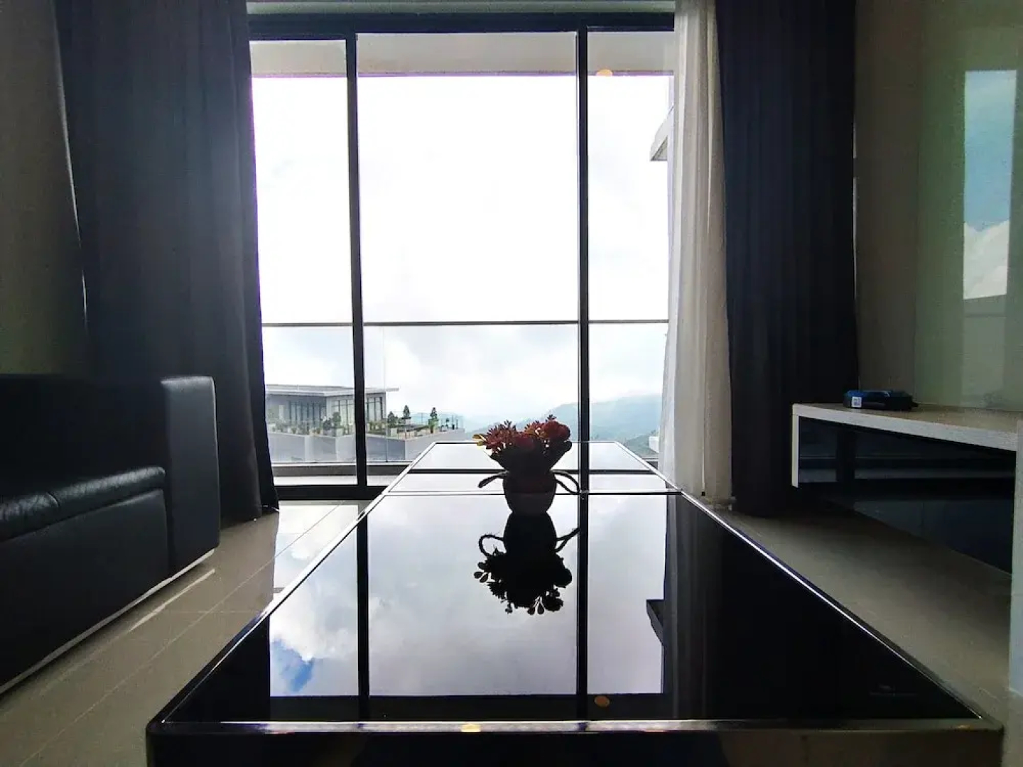 GENTING FoggyCold StayCation AT Ion Delemen By HAPYHOME