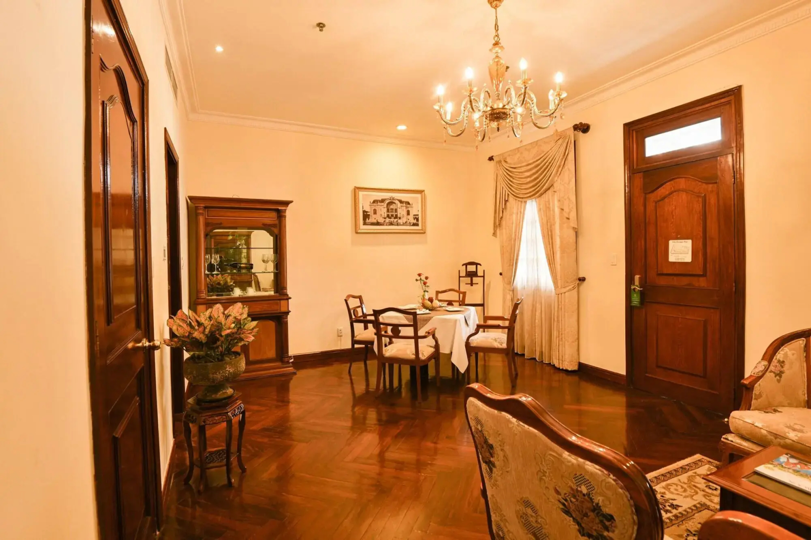 Hotel Grand Saigon
