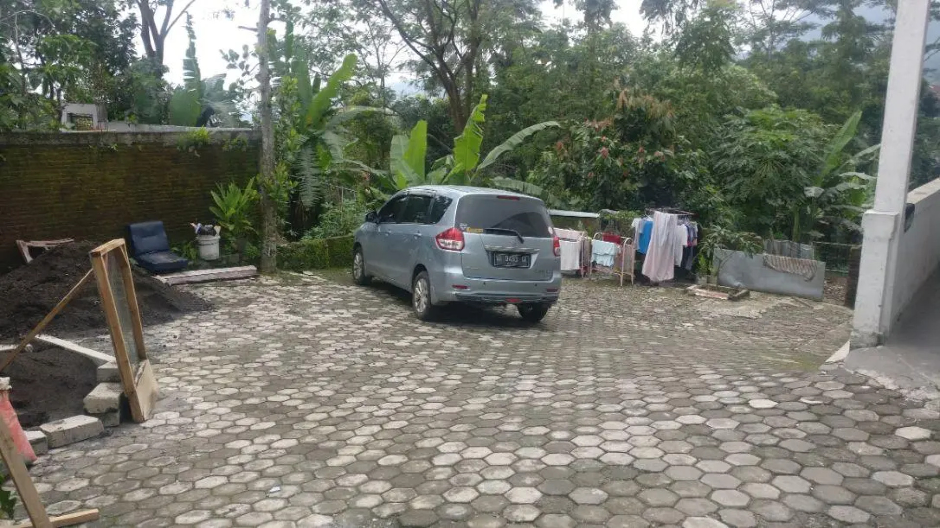 Hotel Teratai Putih