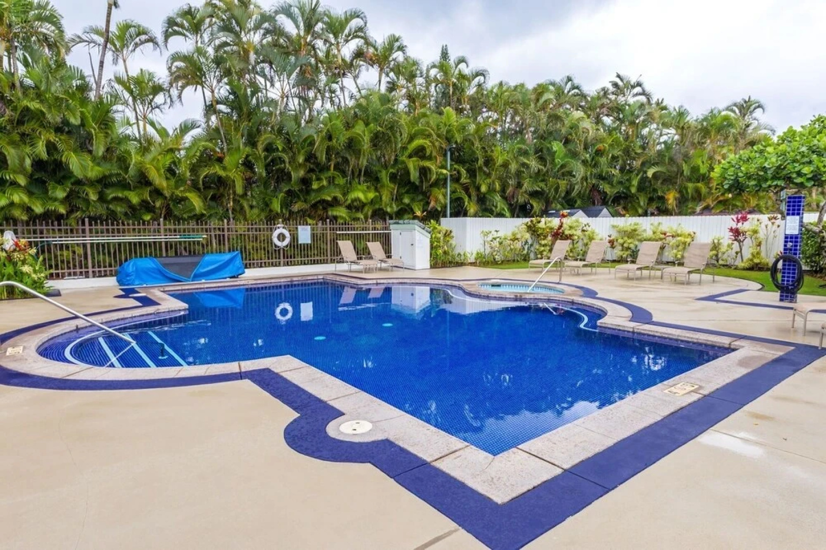 Emmalani Court 411 2 Bedrooms 2 Bathrooms Condo