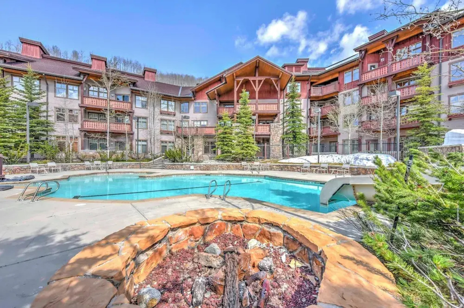 Ski-in/ Out Solitude Ski Village Condo w/ Hot Tub