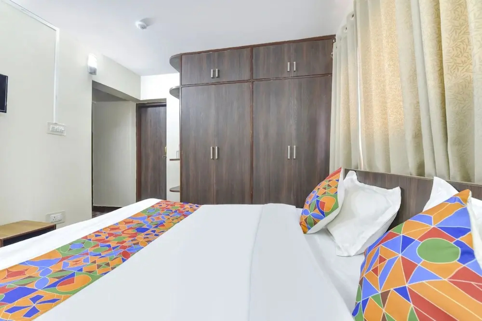 Hotel Legend Residency