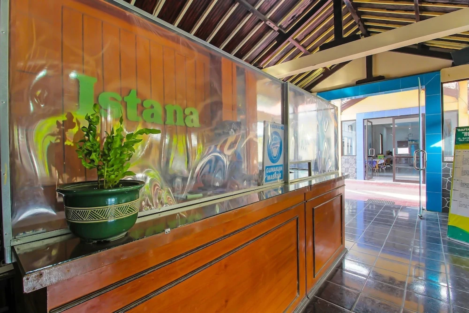 OYO 1984 Hotel Istana Family Syariah