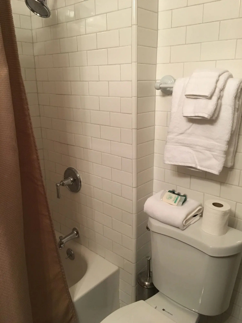 Far View - A Bed & Breakfast Estate