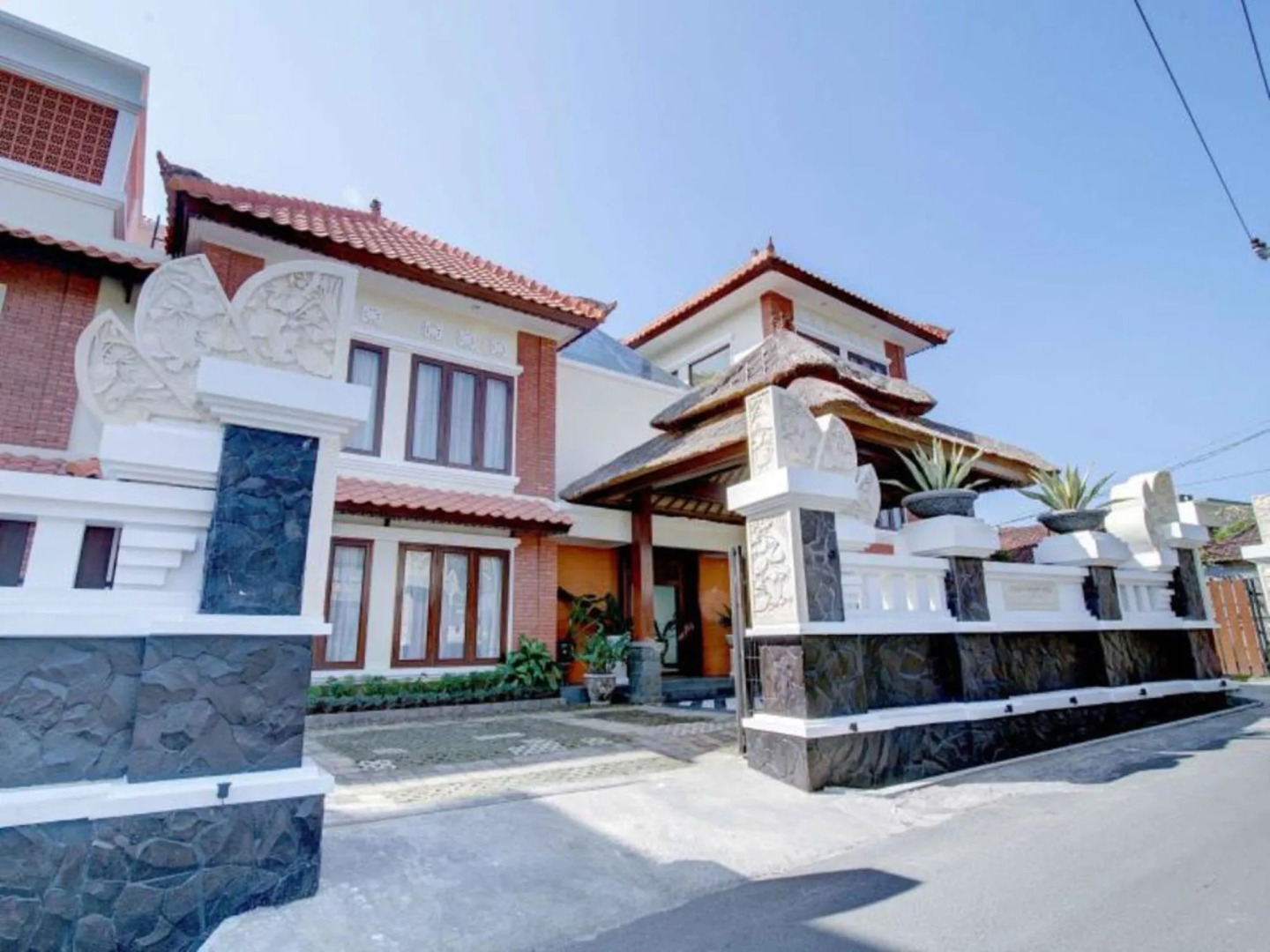 Hastinapura Residence