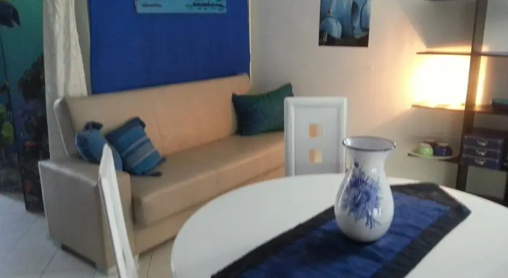 Studio Bleu Marine Flat