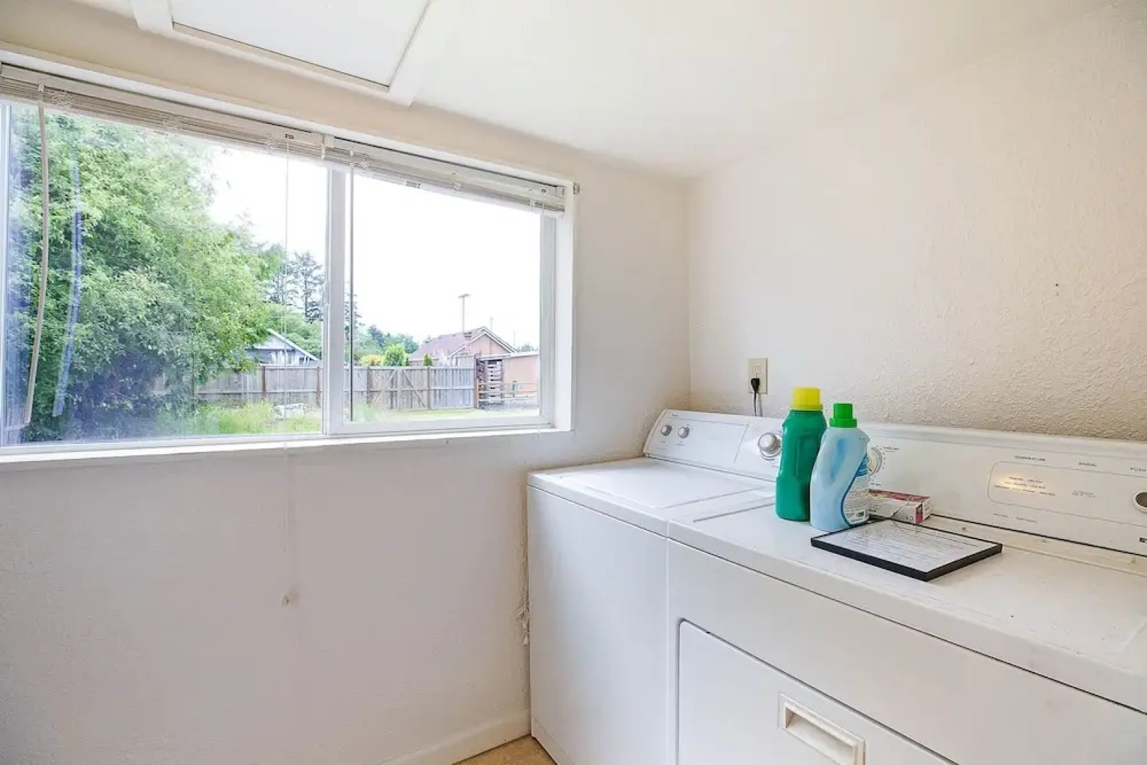 Crabbin Cabin Westport