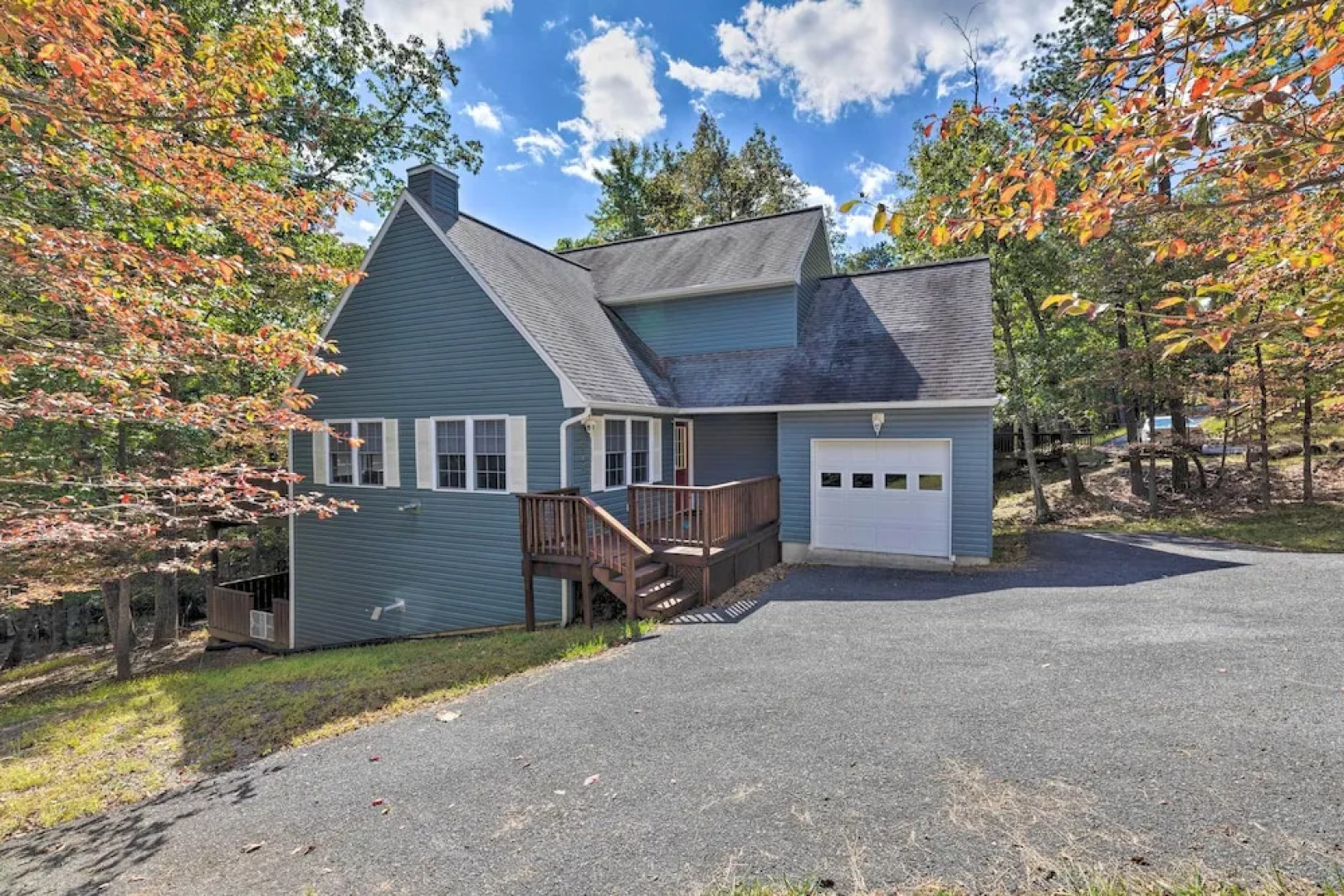 Year-round Getaway < 1 Mi to Skiing + Waterpark!