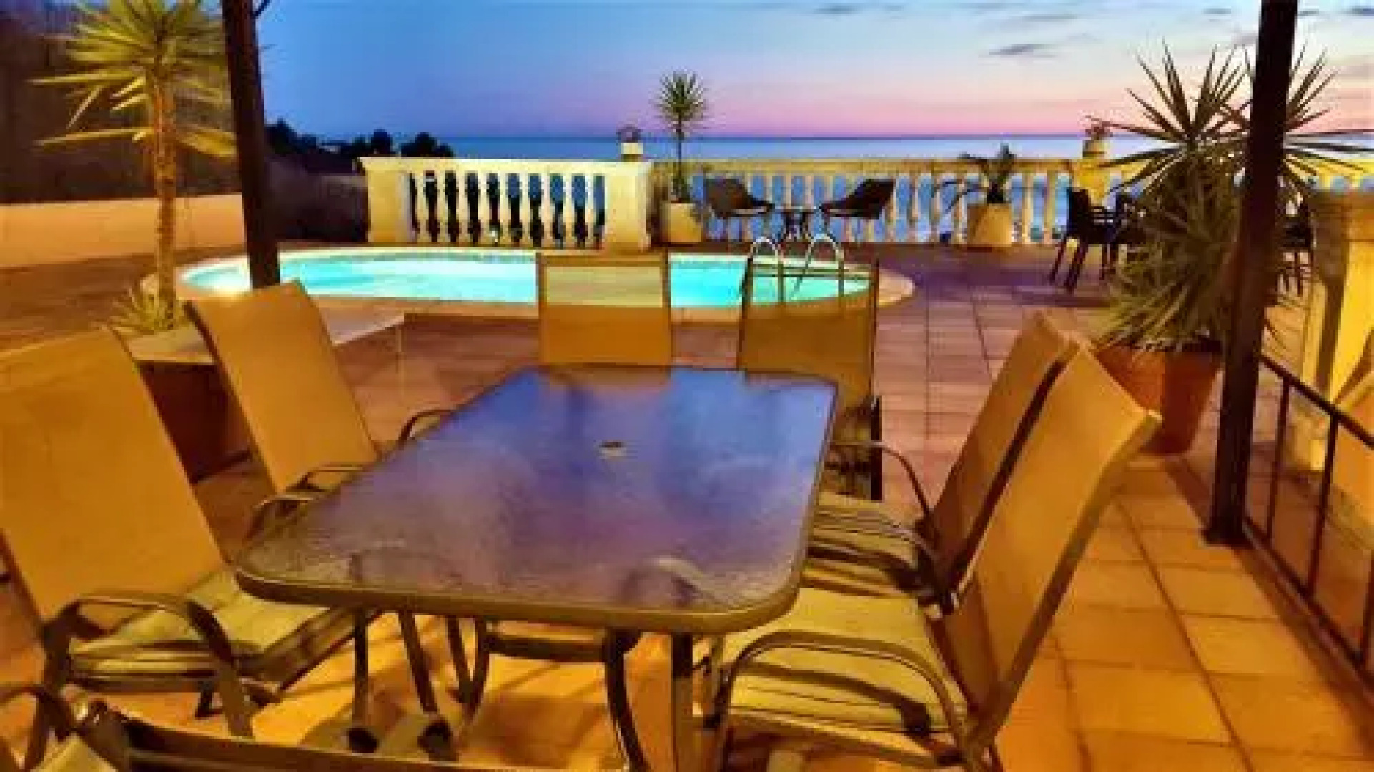 Ashram Villa Sunshine