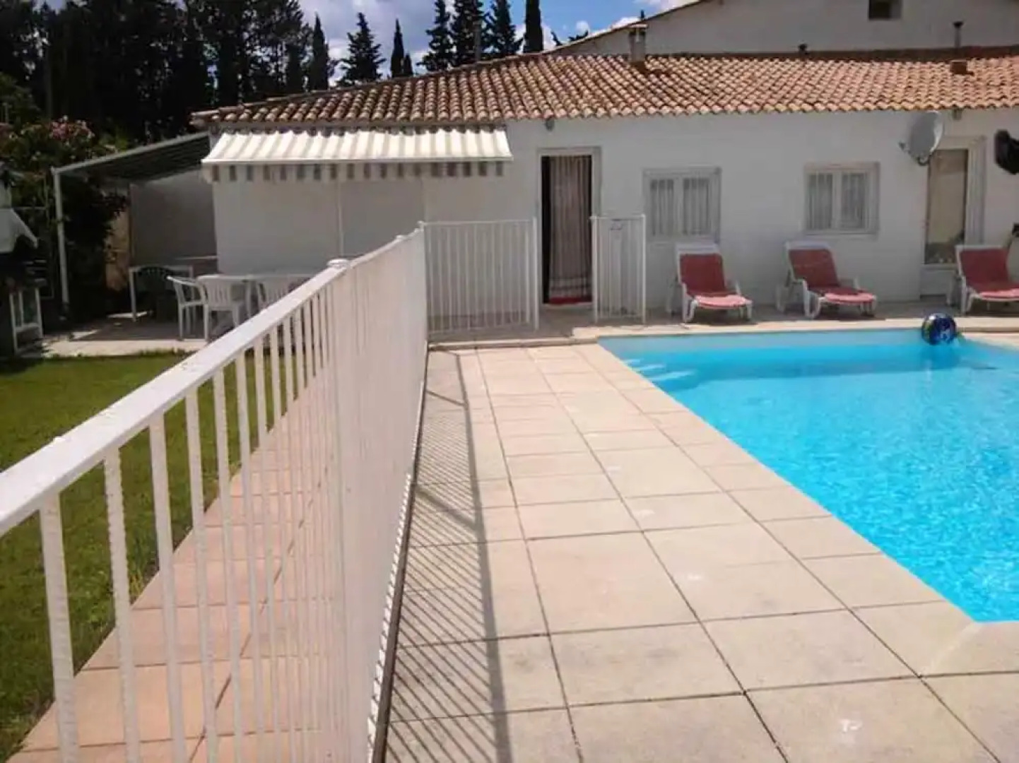 Villa With 4 Bedrooms in Meynes, With Private Pool, Enclosed Garden an