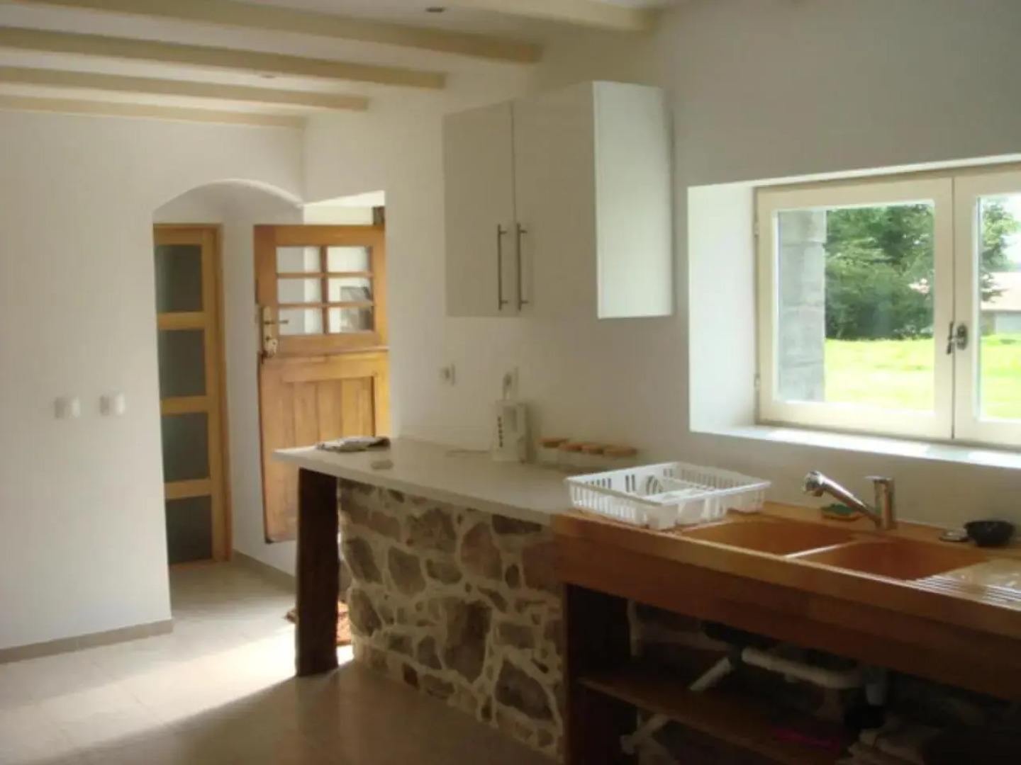 Captivating 2-Bed House with log burner in Kerien