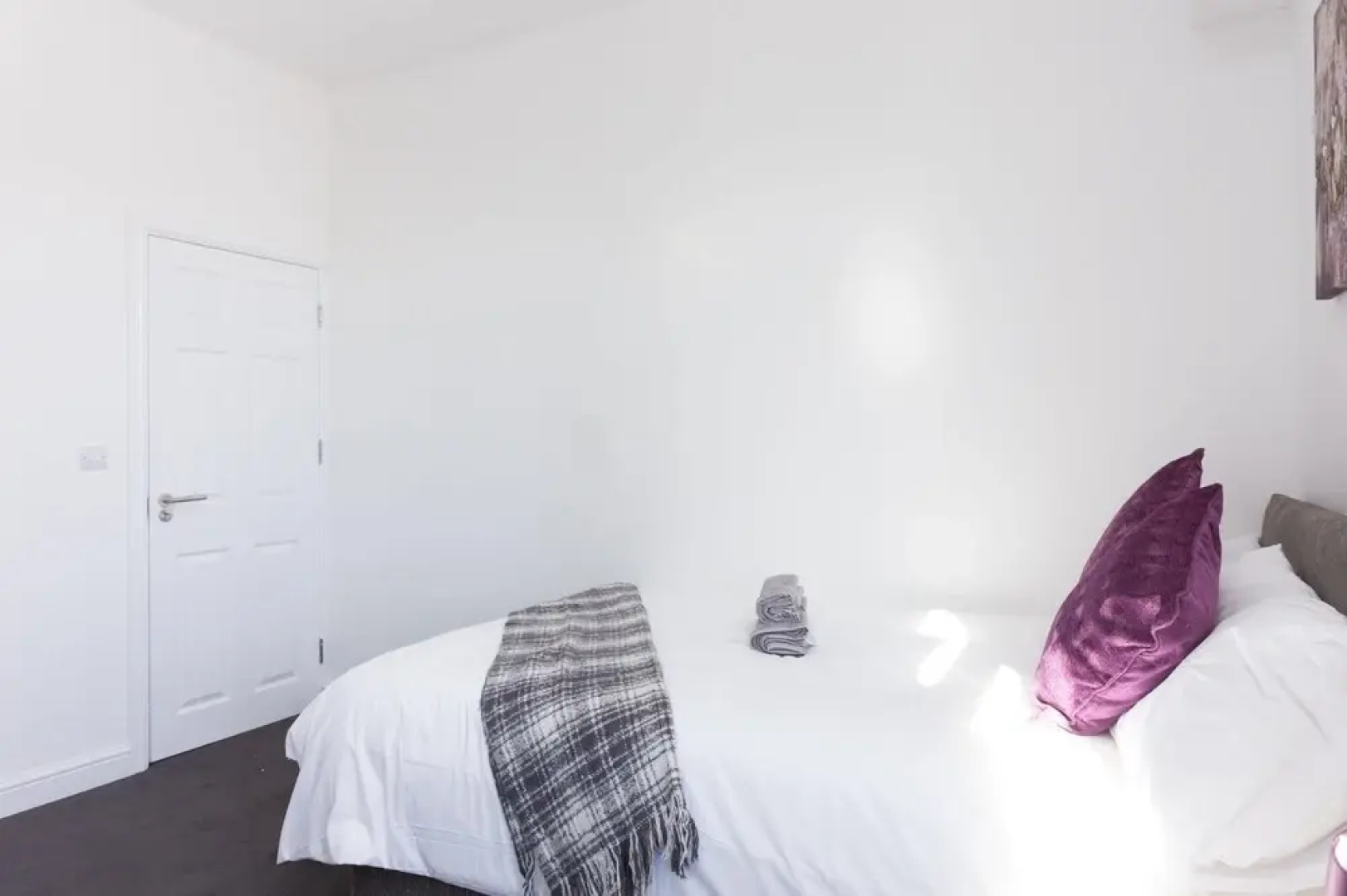 Townhouse @ 76 Clare Street Stoke