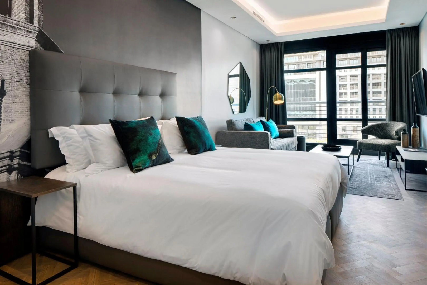 The Onyx Apartment Hotel by NEWMARK