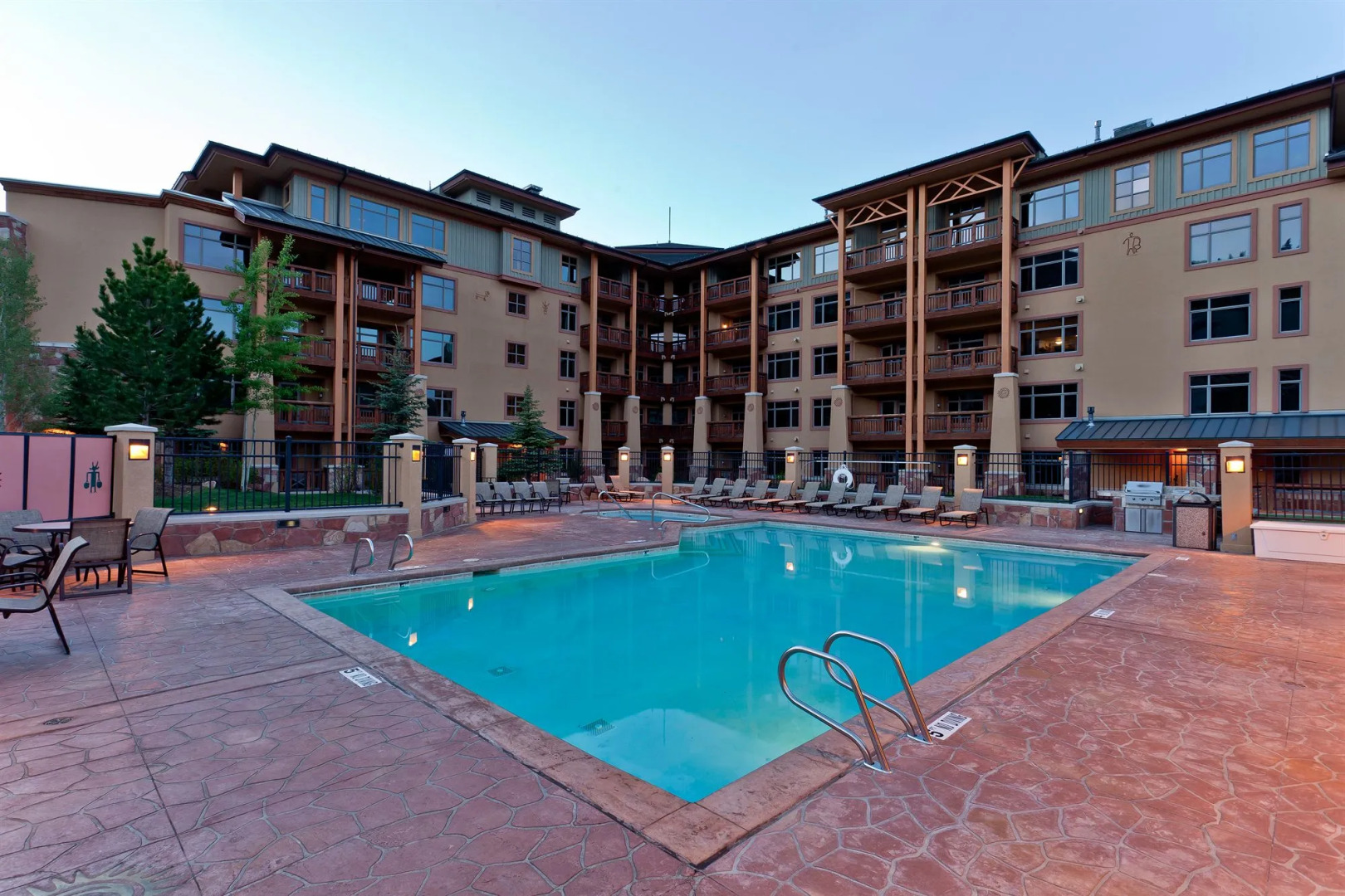 Sundial Lodge by All Seasons Resort Lodging