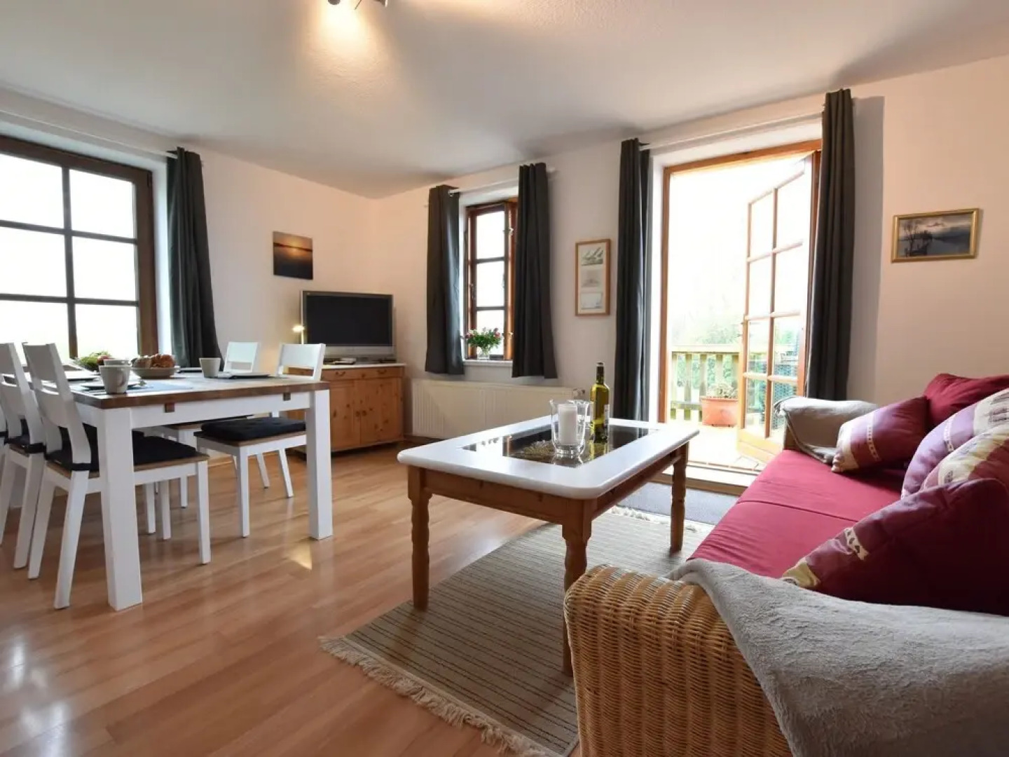 Waterfront Apartment in Stove With Balcony