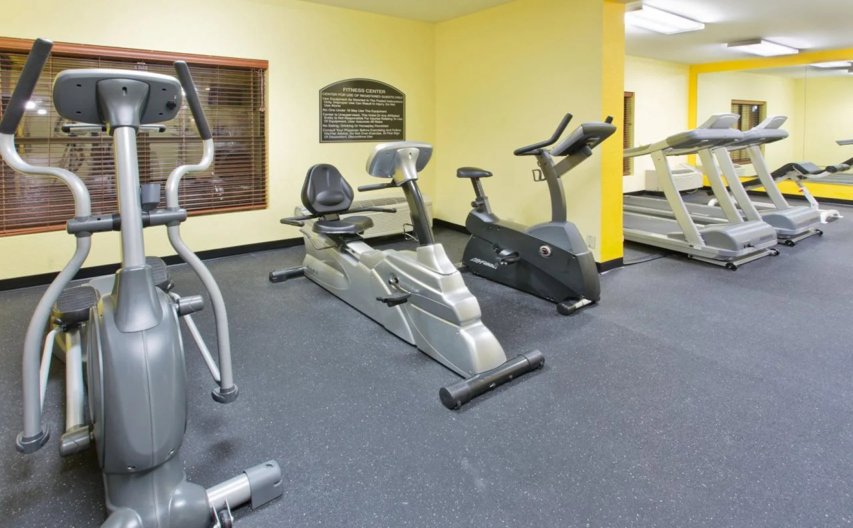 Holiday Inn Express & Suites Irving Dfw Airport North by IHG