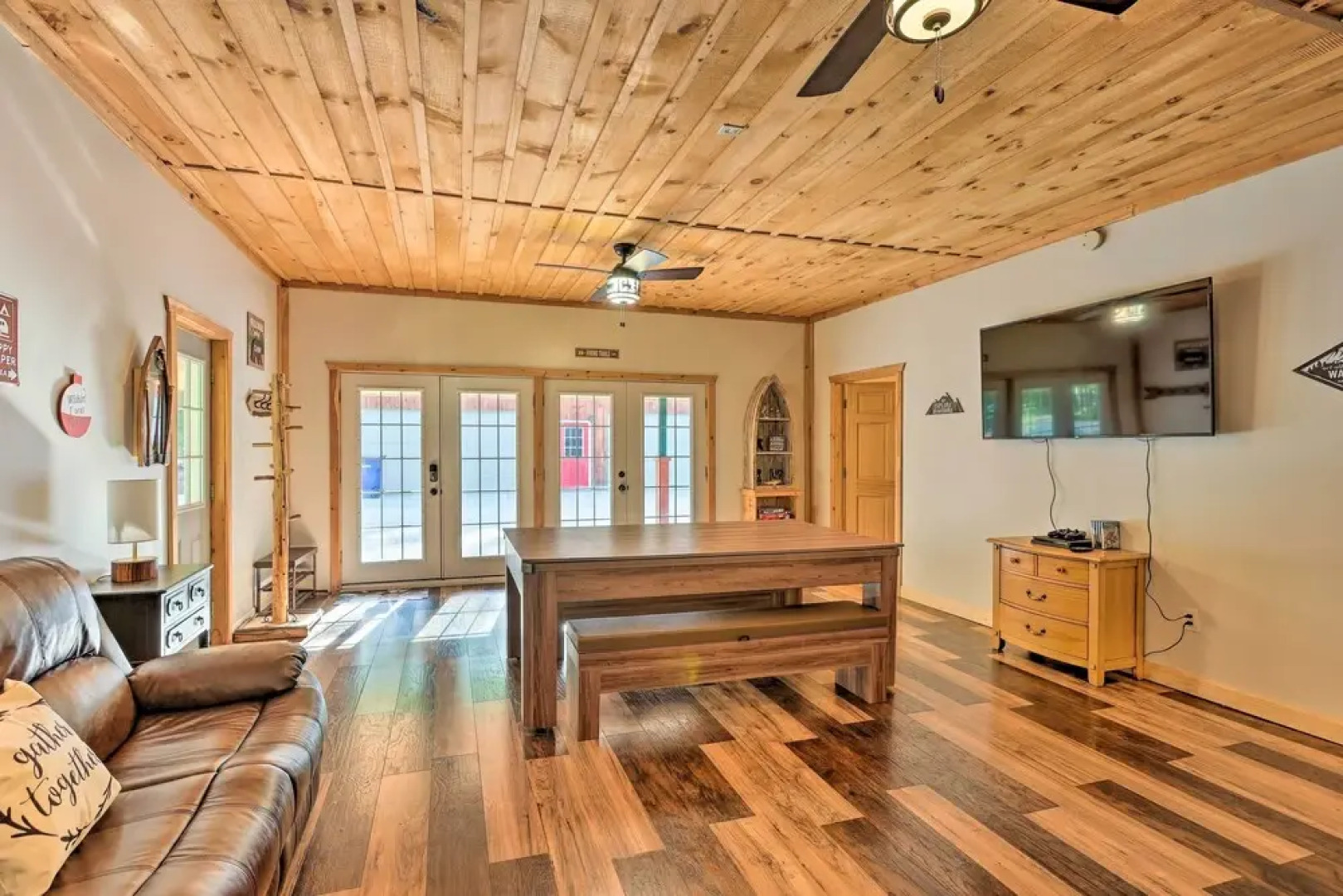 Sun-dappled Cadillac Gem w/ Kayaks & Grill!