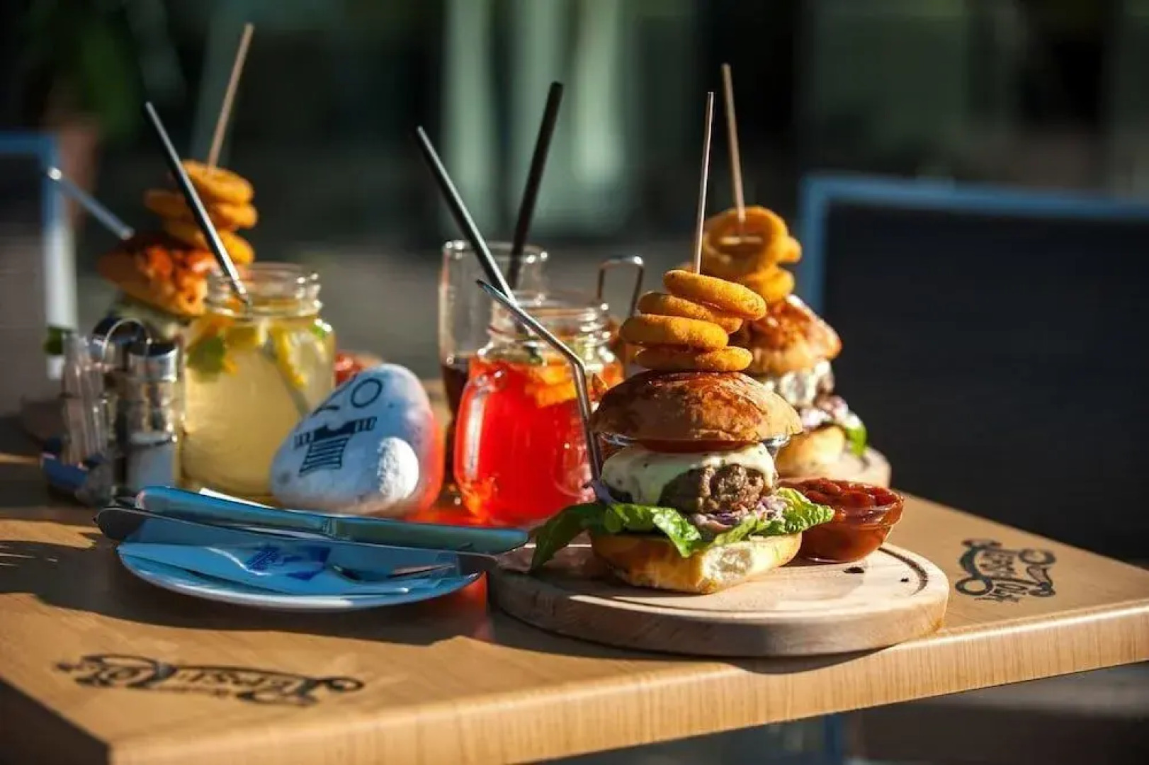 BL YachtClub & Apartments