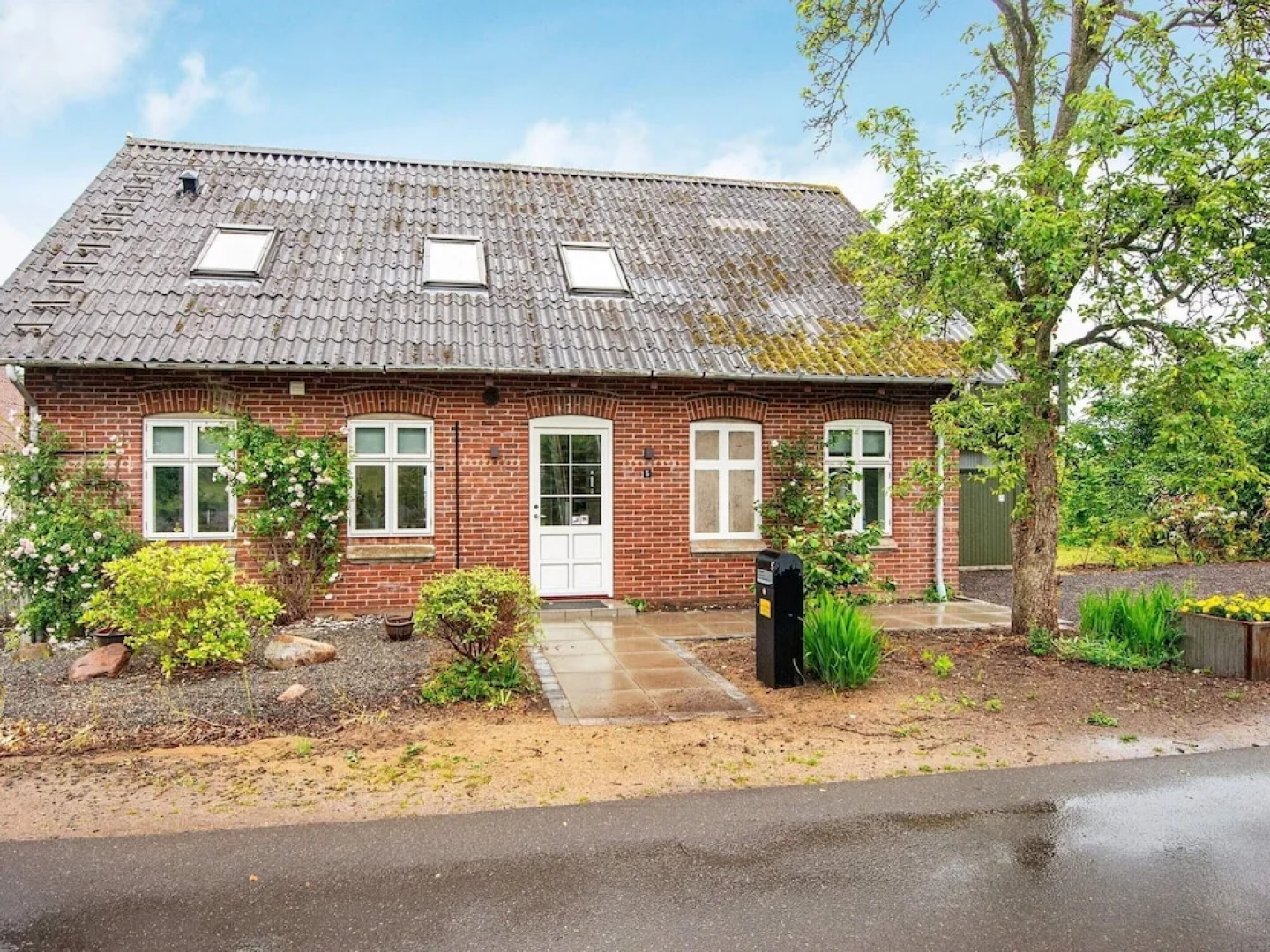 8 Person Holiday Home in Bjert