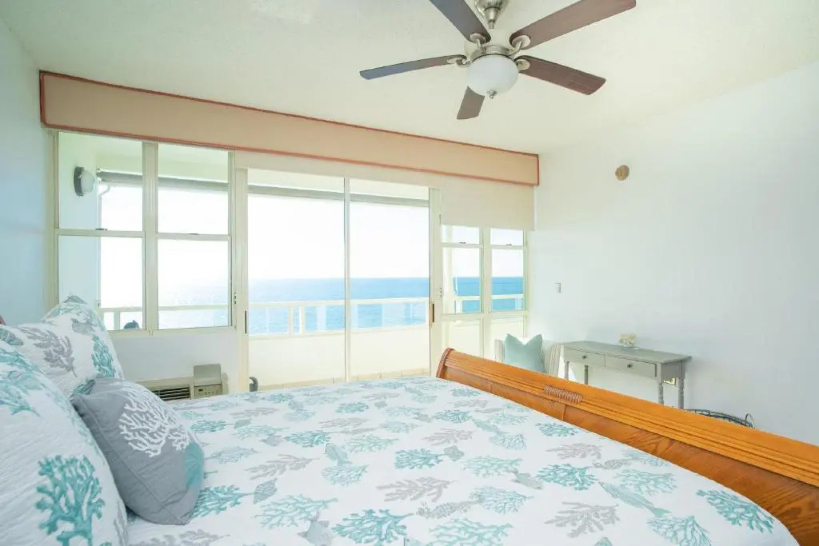 Beachfront Penthouse with Ocean and Sunset Views at Pelican Reef #703