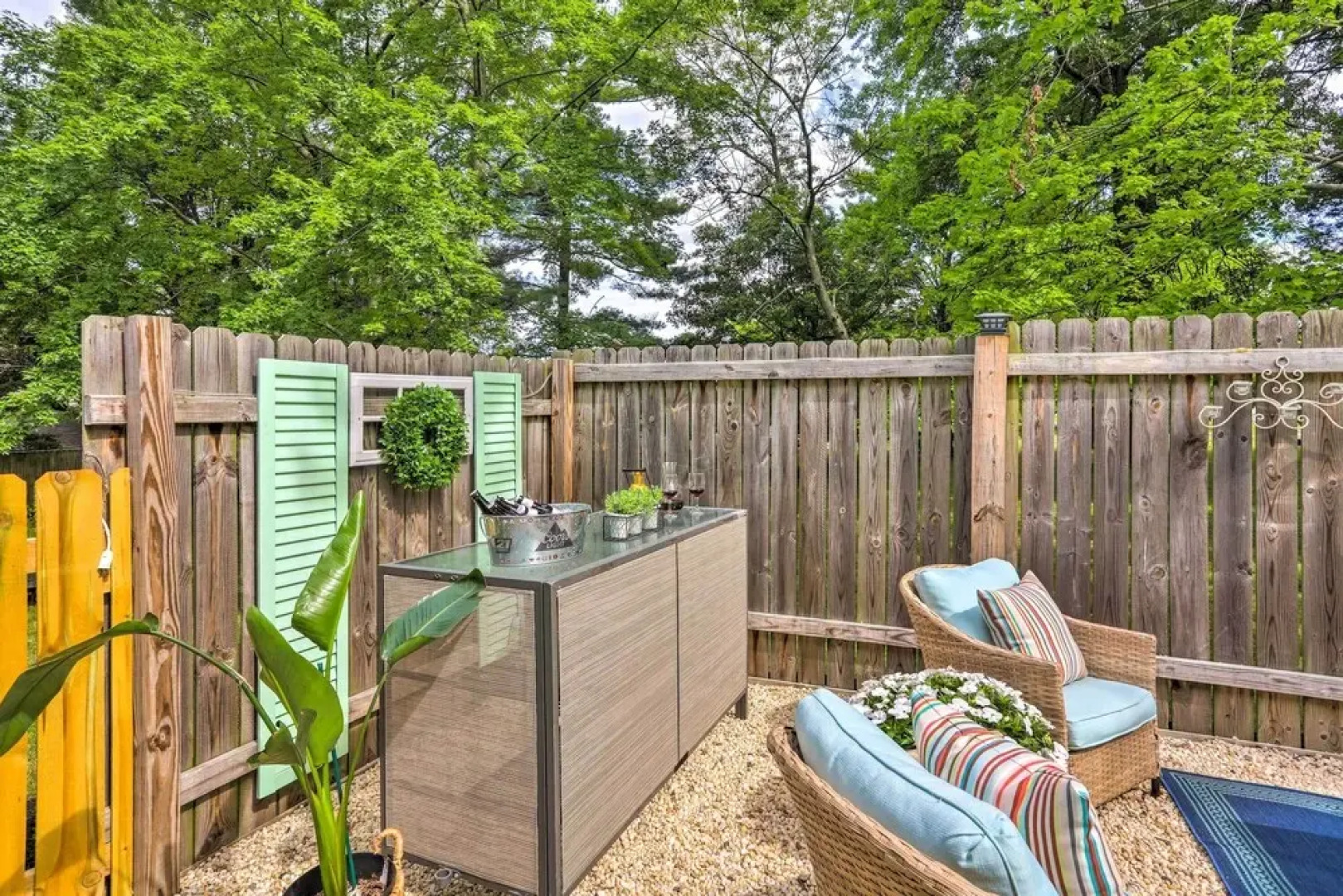 Bright Parma Home w/ Outdoor Space < 10 Mi to Dtwn