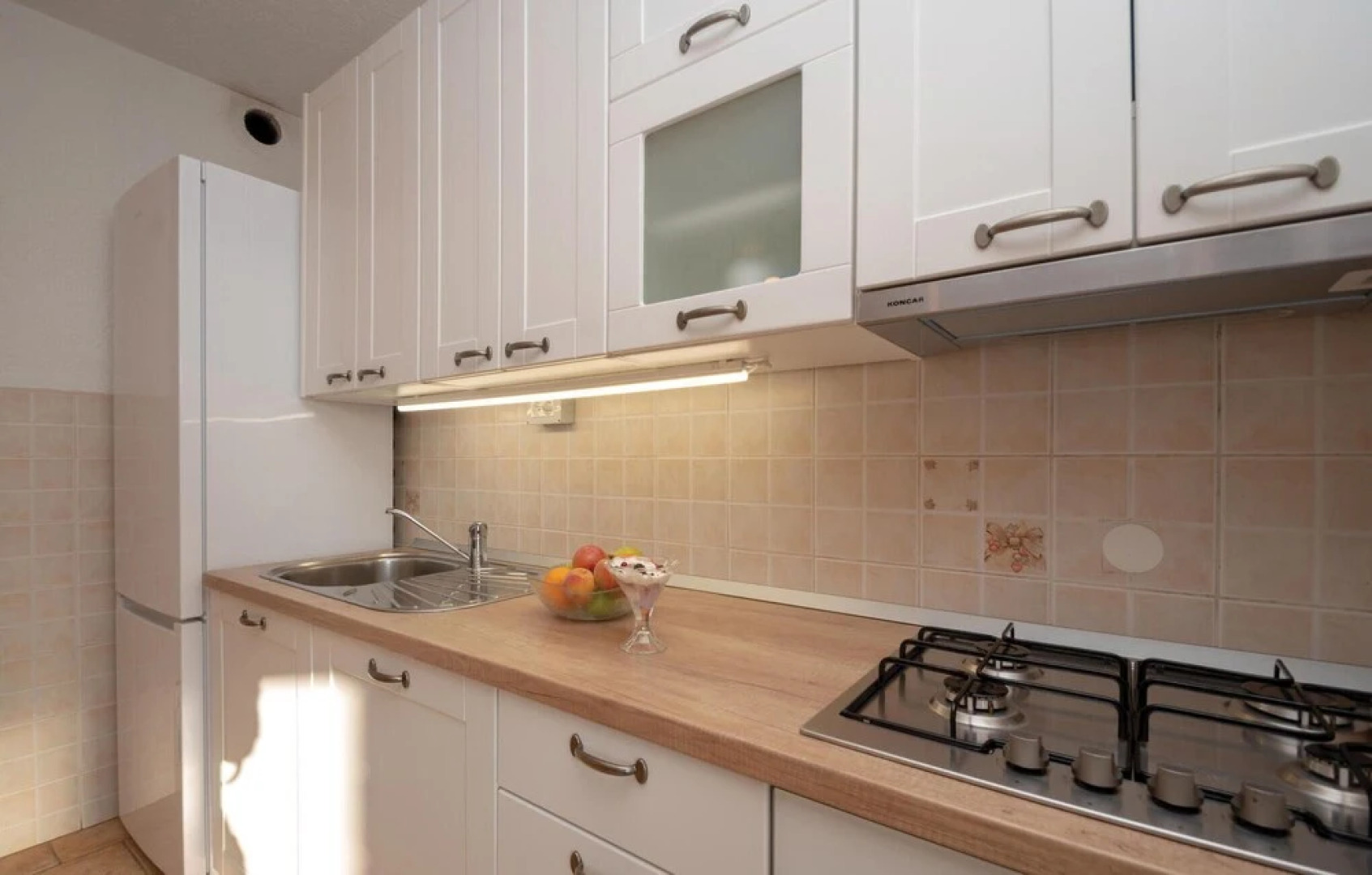 Awesome Home in Cara With Outdoor Swimming Pool, Wifi and 3 Bedrooms