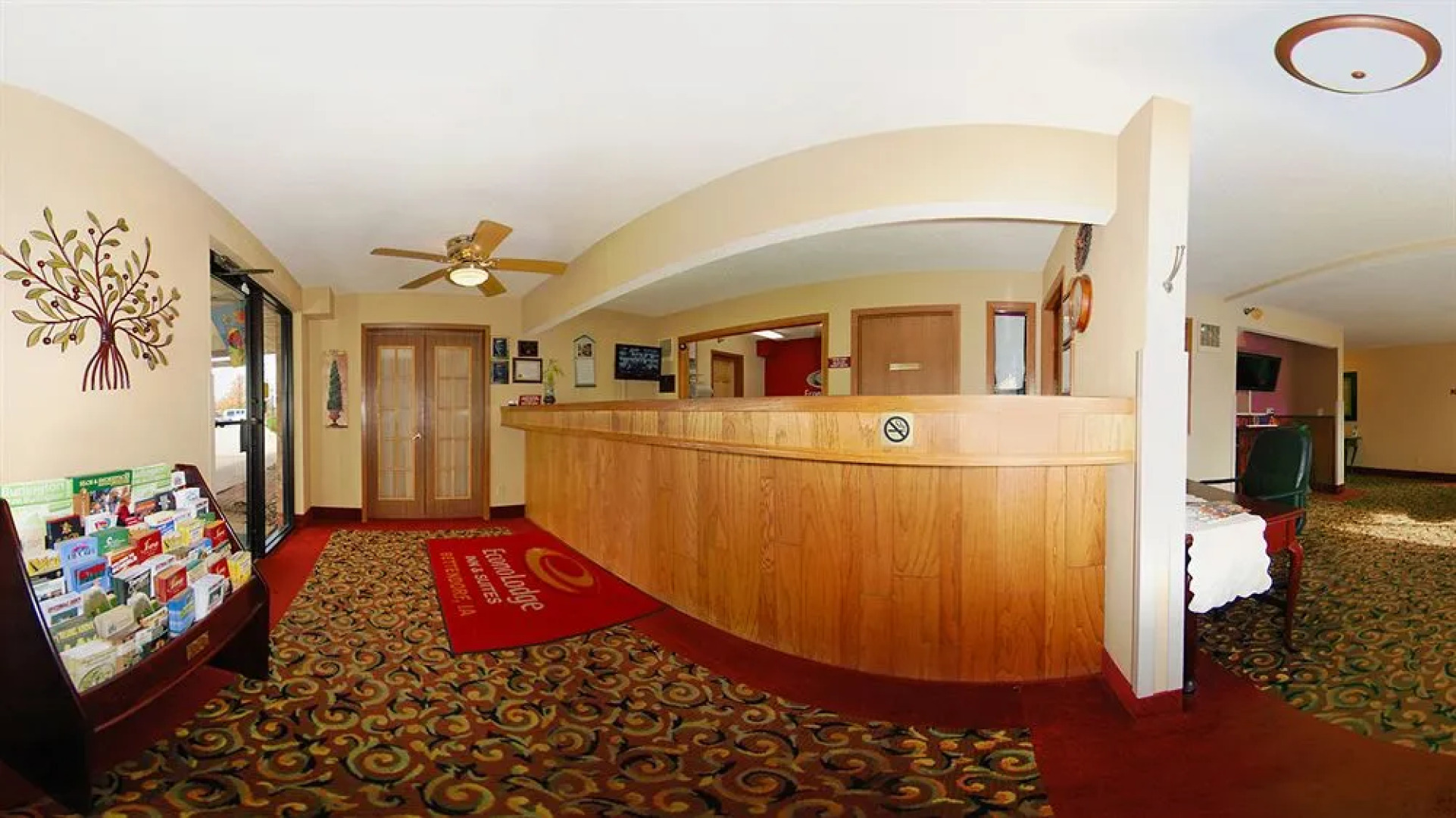 Econo Lodge Inn & Suites Bettendorf