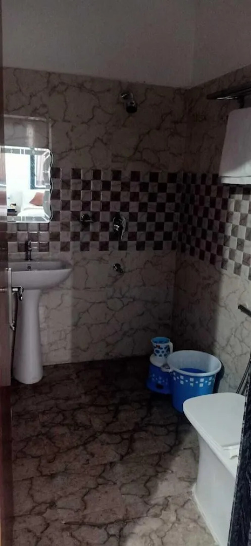 Brajdham Hotel Barsana