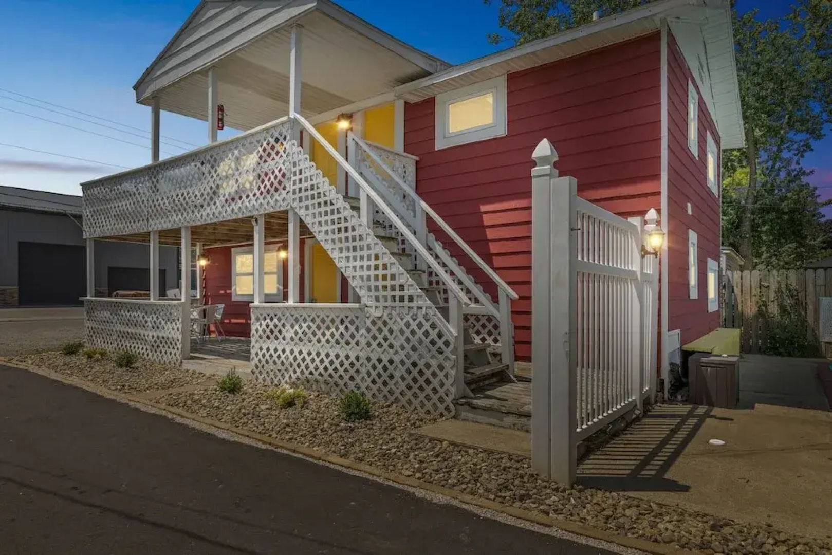 Dave's Last Resort Poolside - Long Stay Discount - Comforting Cabin 2 1 Bedroom Hotel Room