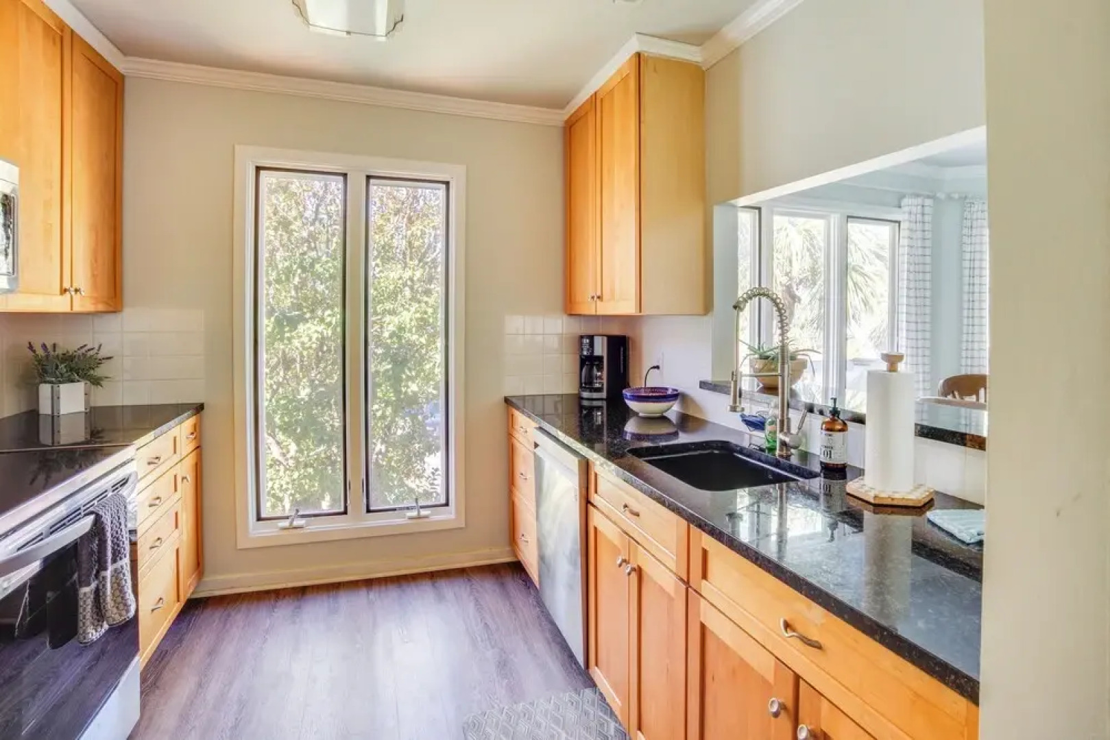 St Helena Island Retreat w/ Deck: Walk to Beach