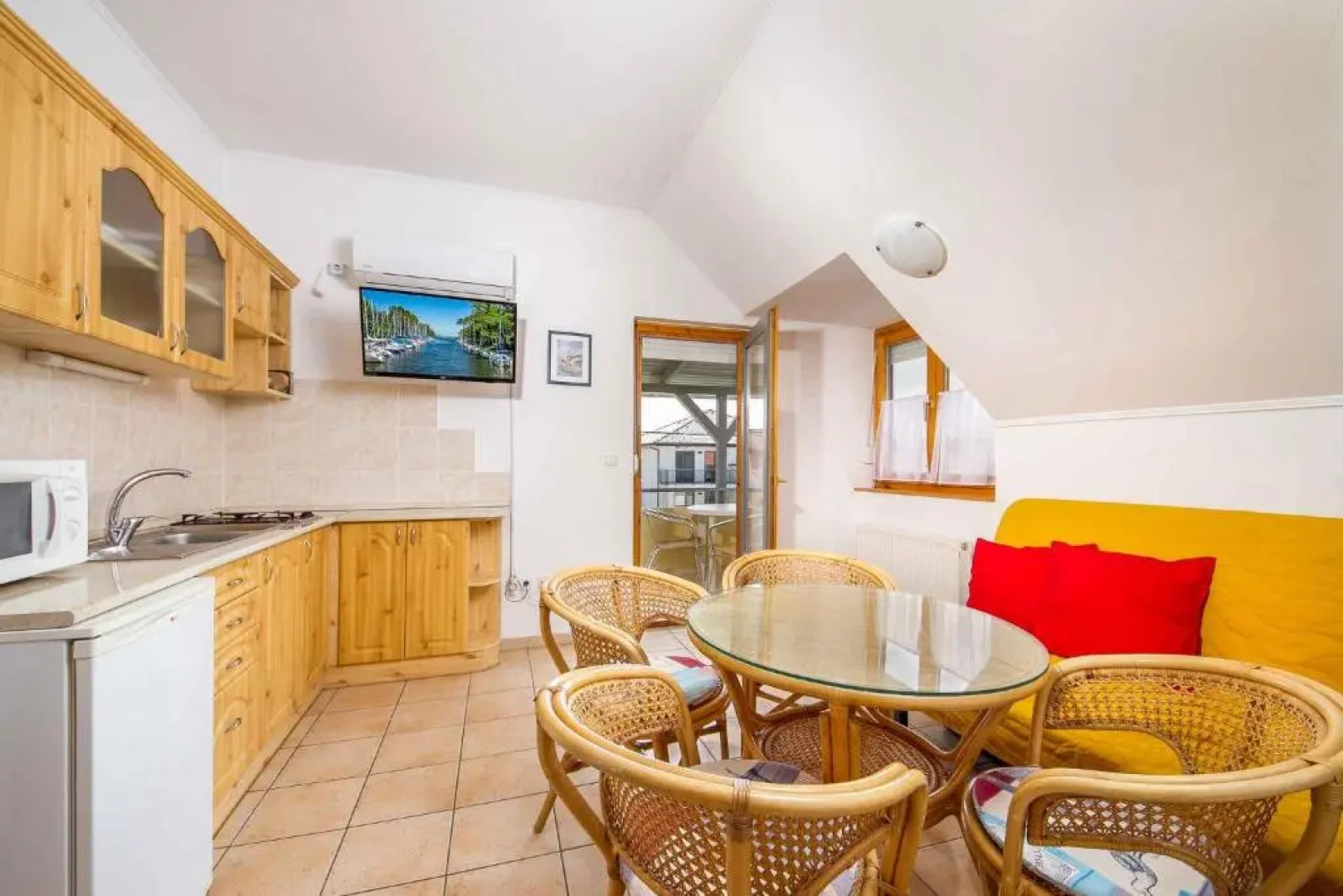 Apartment in Balatonmariafürdo 40858